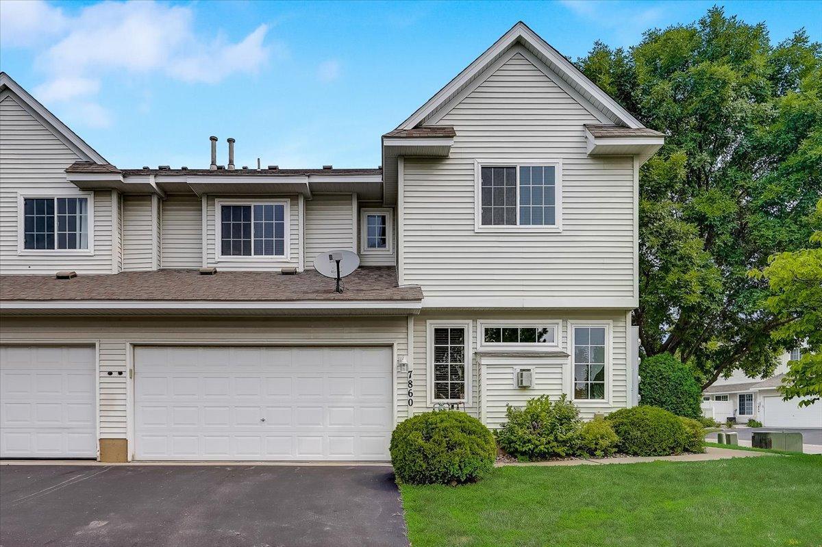View of Residential at 7860 Harvest Lane, Chanhassen MN 55317, Chanhassen - Mike Wilen | Minnesota Team Real Estate