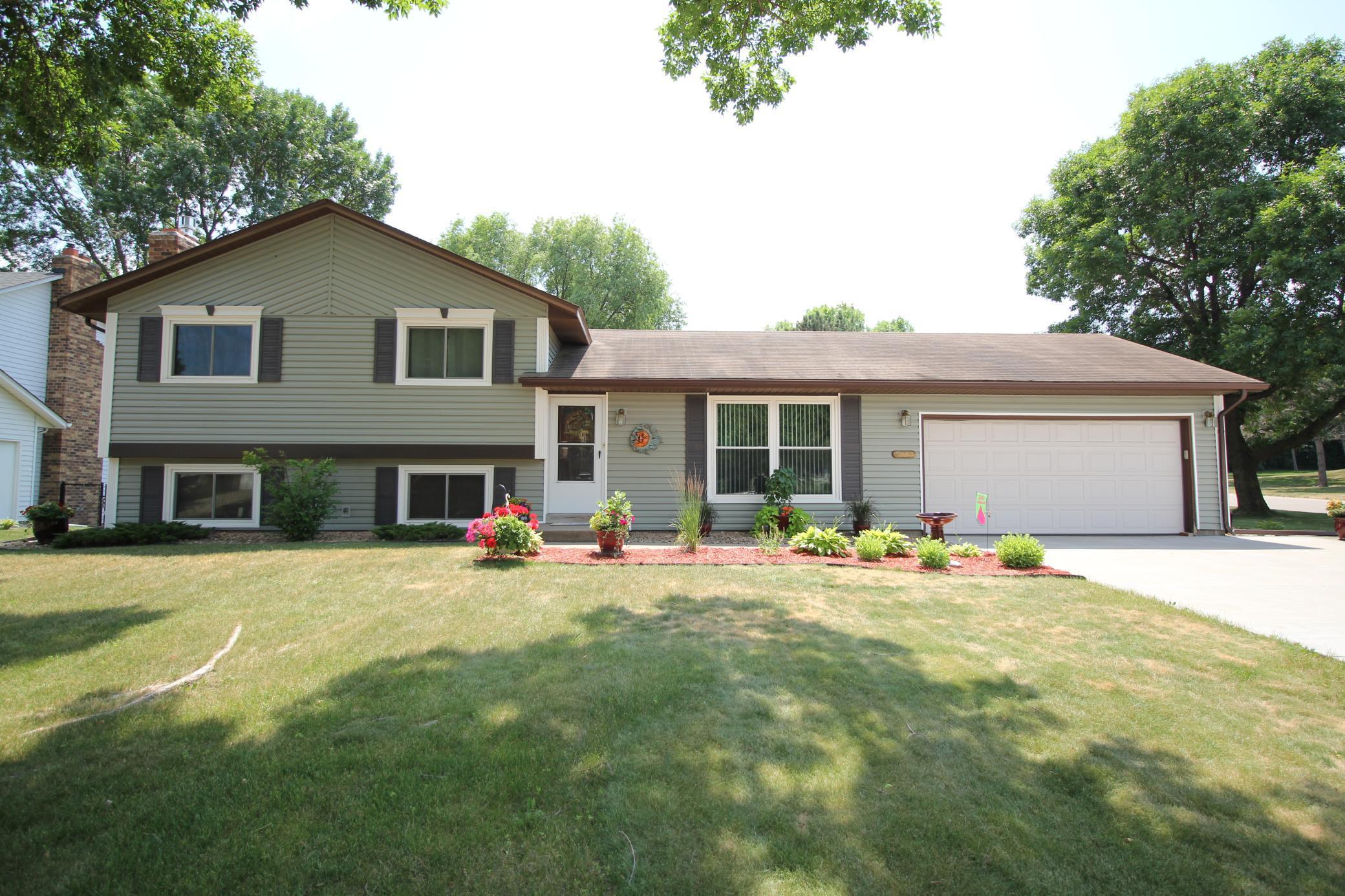 View of Residential at 9335 Dartford Road, Woodbury MN 55125, Woodbury - Mike Wilen | Minnesota Team Real Estate