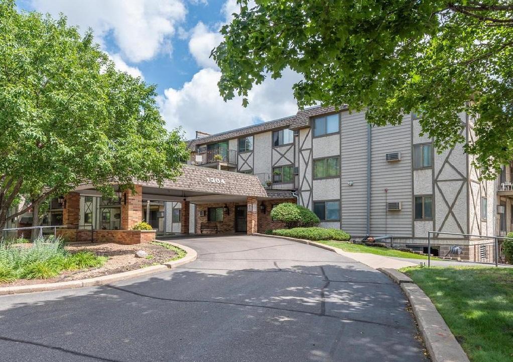 View of Residential at 1304 Medicine Lake Drive #220, Plymouth MN 55441, Plymouth - Mike Wilen | Minnesota Team Real Estate