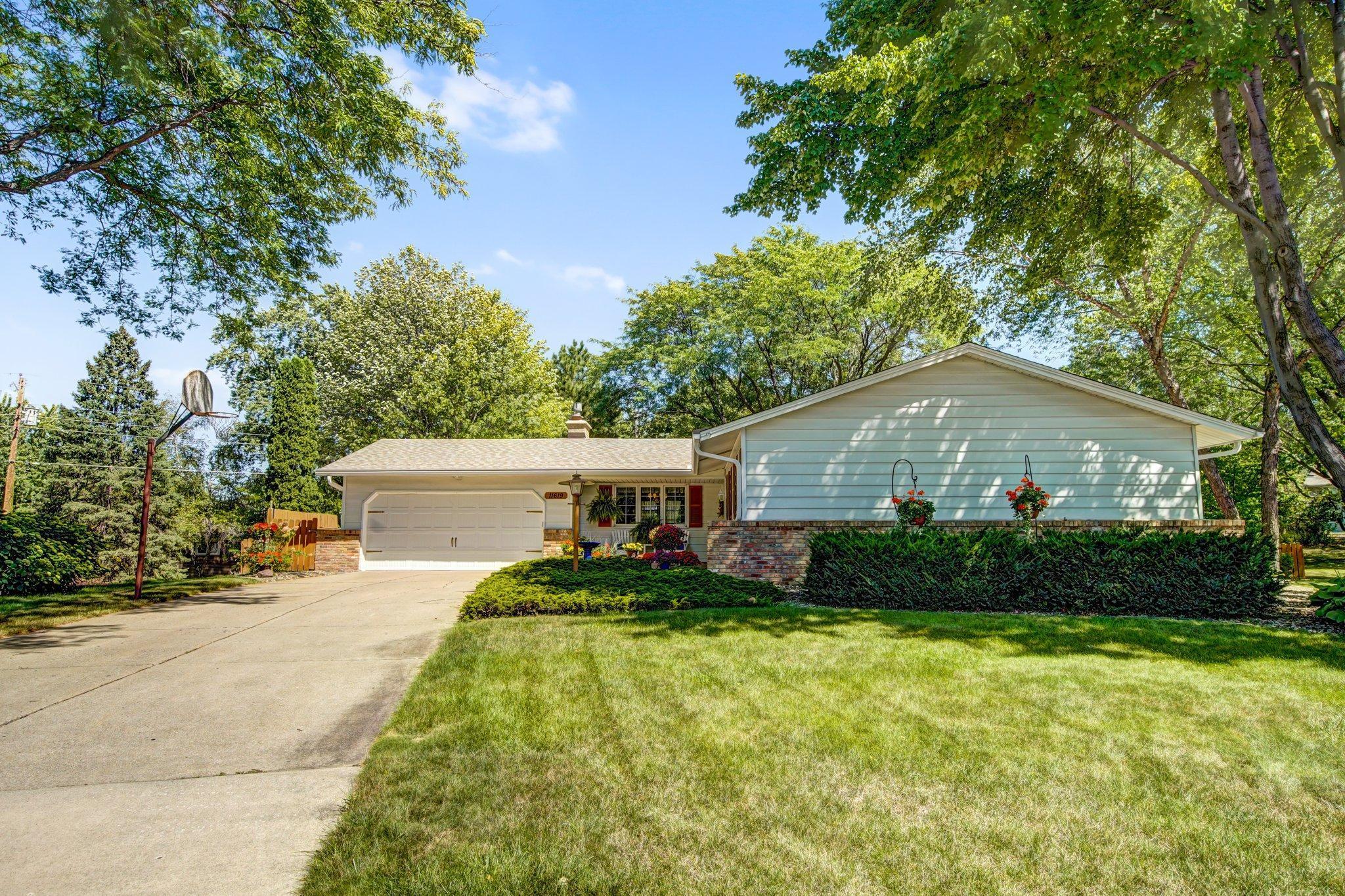 View of Residential at 11619 Selkirk Avenue, Burnsville MN 55337, Burnsville - Mike Wilen | Minnesota Team Real Estate