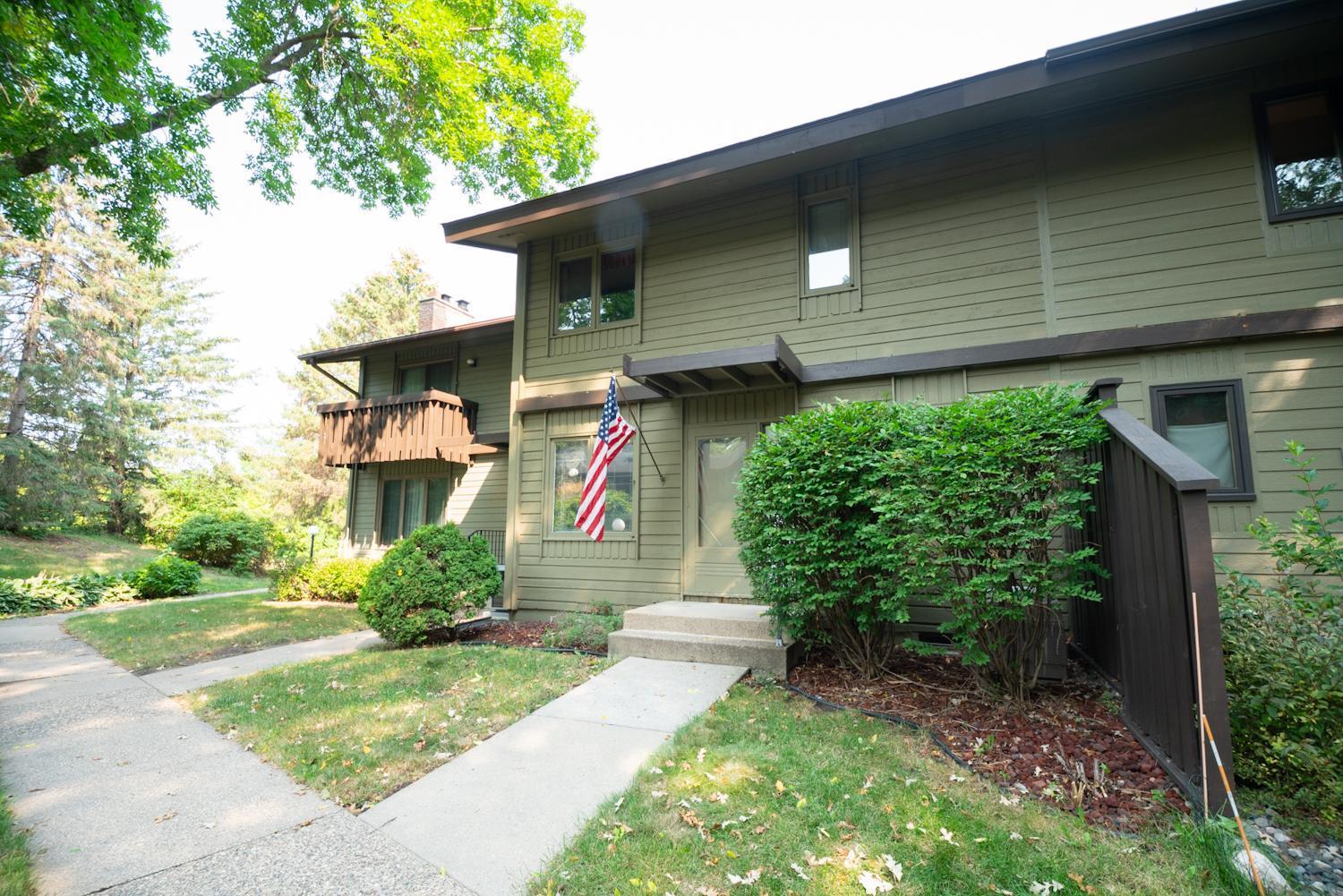 View of Residential at 1277 Brighton Square, New Brighton MN 55112, New Brighton - Mike Wilen | Minnesota Team Real Estate