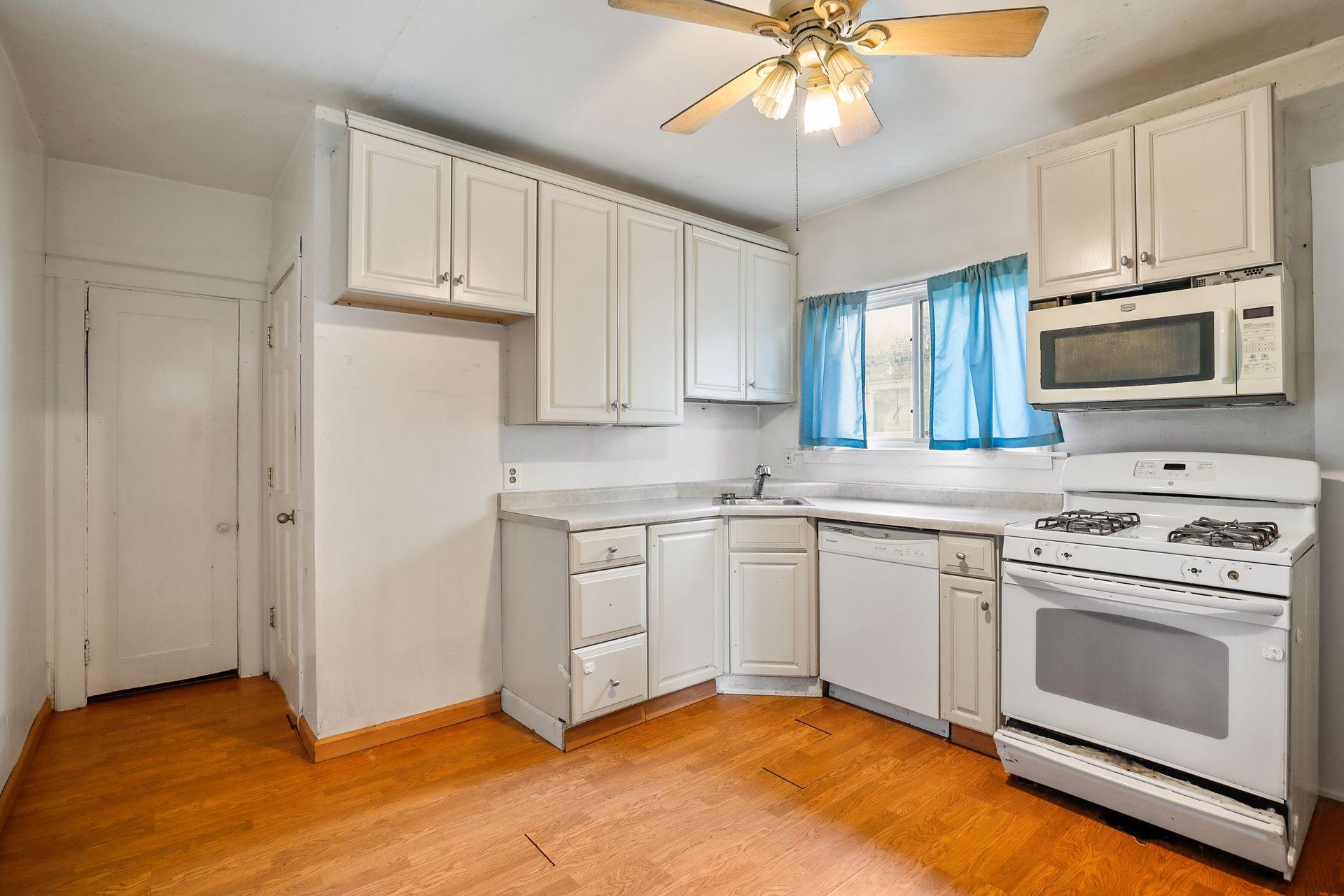 View of Residential Income at 4339 Wentworth Avenue, Minneapolis MN 55409, Minneapolis - Mike Wilen | Minnesota Team Real Estate