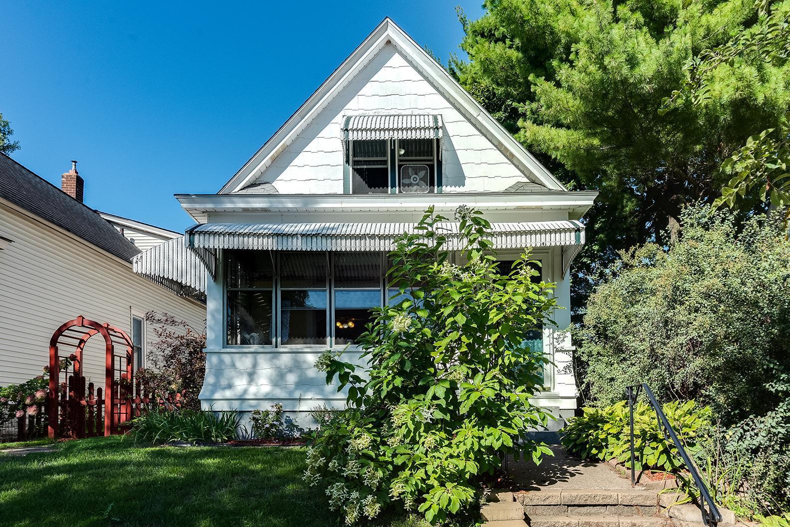 View of Residential at 1129 Woodbridge Street, Saint Paul MN 55117, Saint Paul - Mike Wilen | Minnesota Team Real Estate