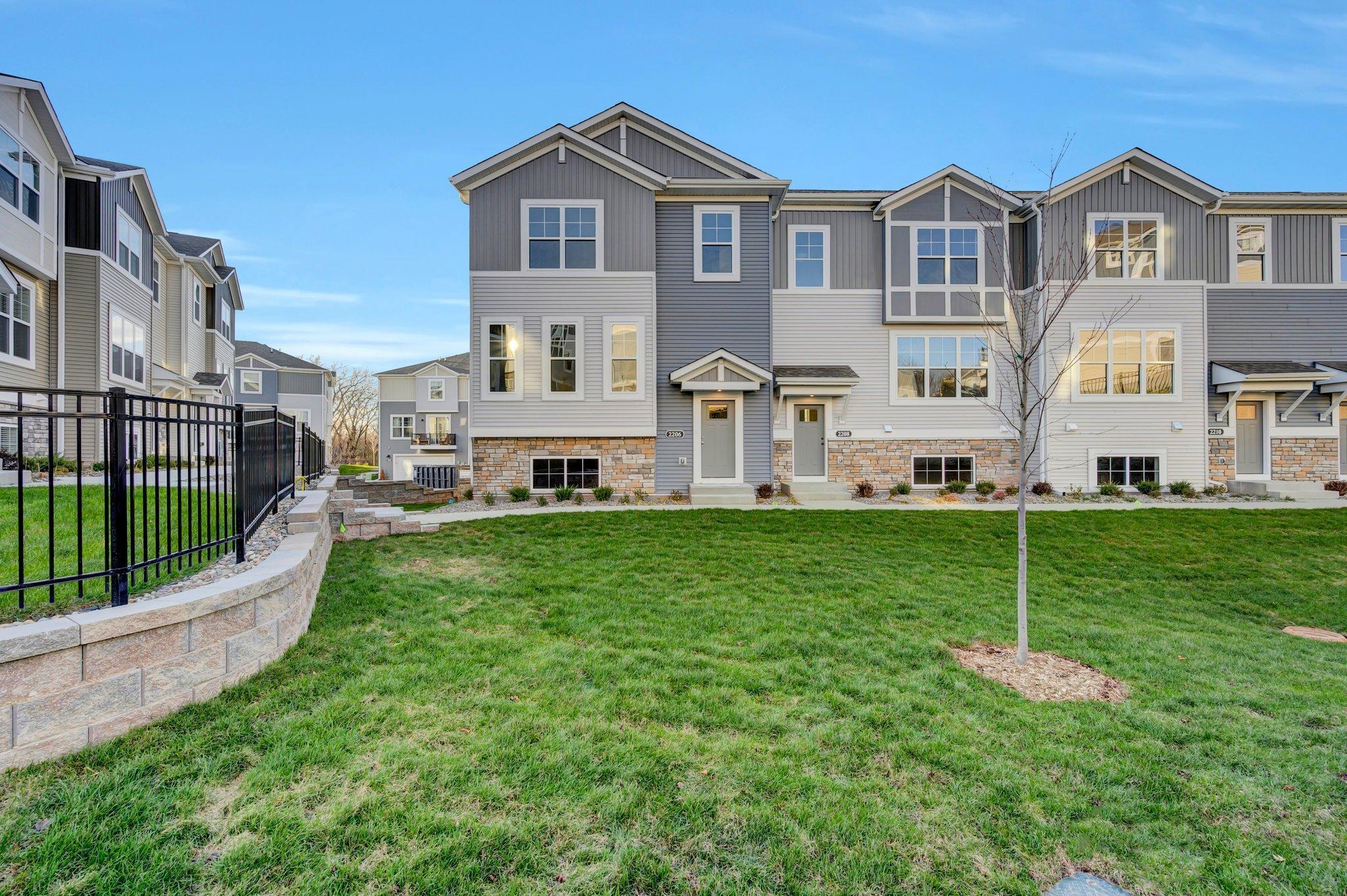View of Residential at 2206 Gateway Curve, North Saint Paul MN 55109, North Saint Paul - Mike Wilen | Minnesota Team Real Estate