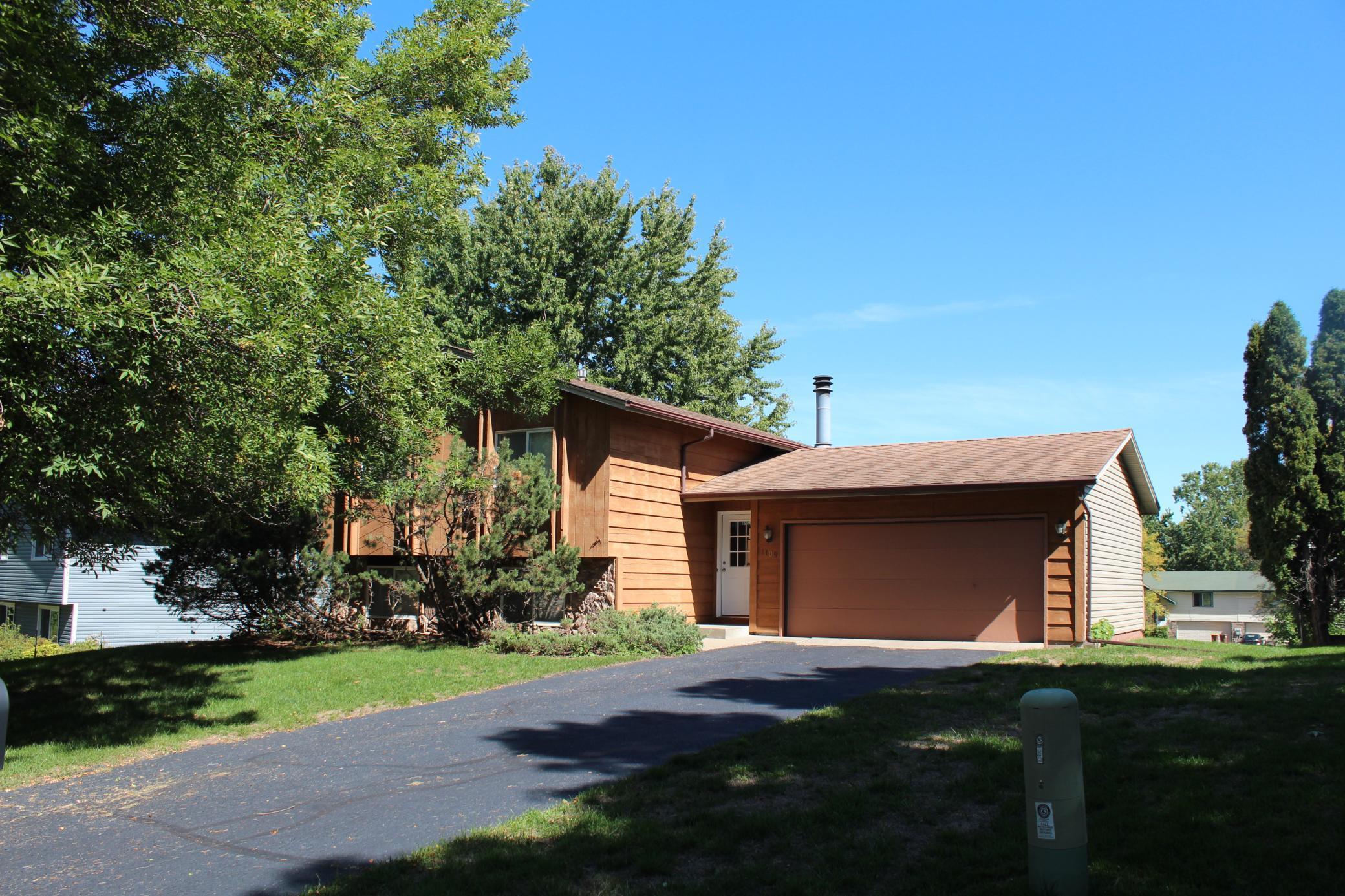 View of Residential at 1109 Hillcrest Drive, Woodbury MN 55125, Woodbury - Mike Wilen | Minnesota Team Real Estate