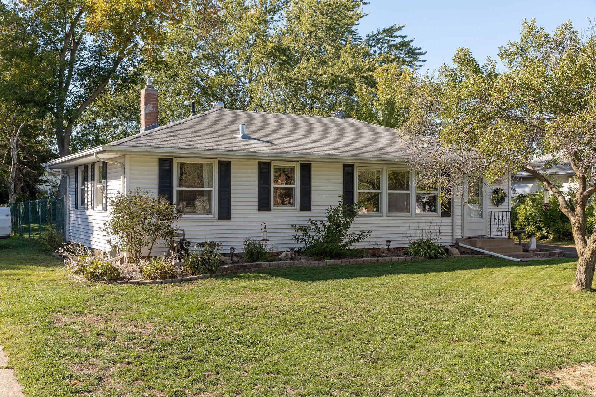 View of Residential at 2701 Apache Road, North Saint Paul MN 55109, North Saint Paul - Mike Wilen | Minnesota Team Real Estate