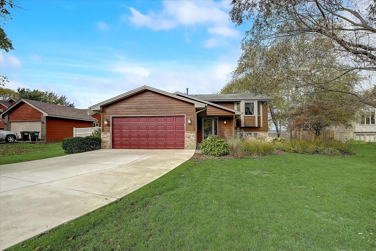 View of Residential at 14335 Excelsior Lane, Apple Valley MN 55124, Apple Valley - Mike Wilen | Minnesota Team Real Estate
