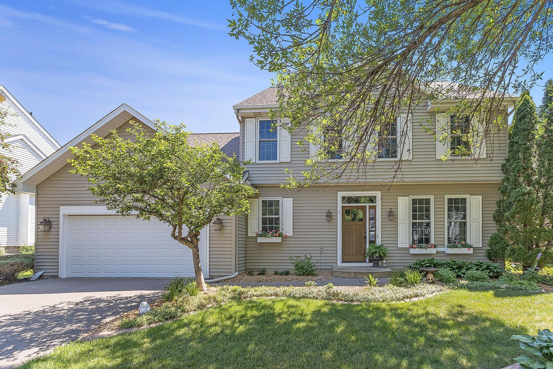 View of Residential at 8649 Endicott Trail, Eden Prairie MN 55347, Eden Prairie - Mike Wilen | Minnesota Team Real Estate