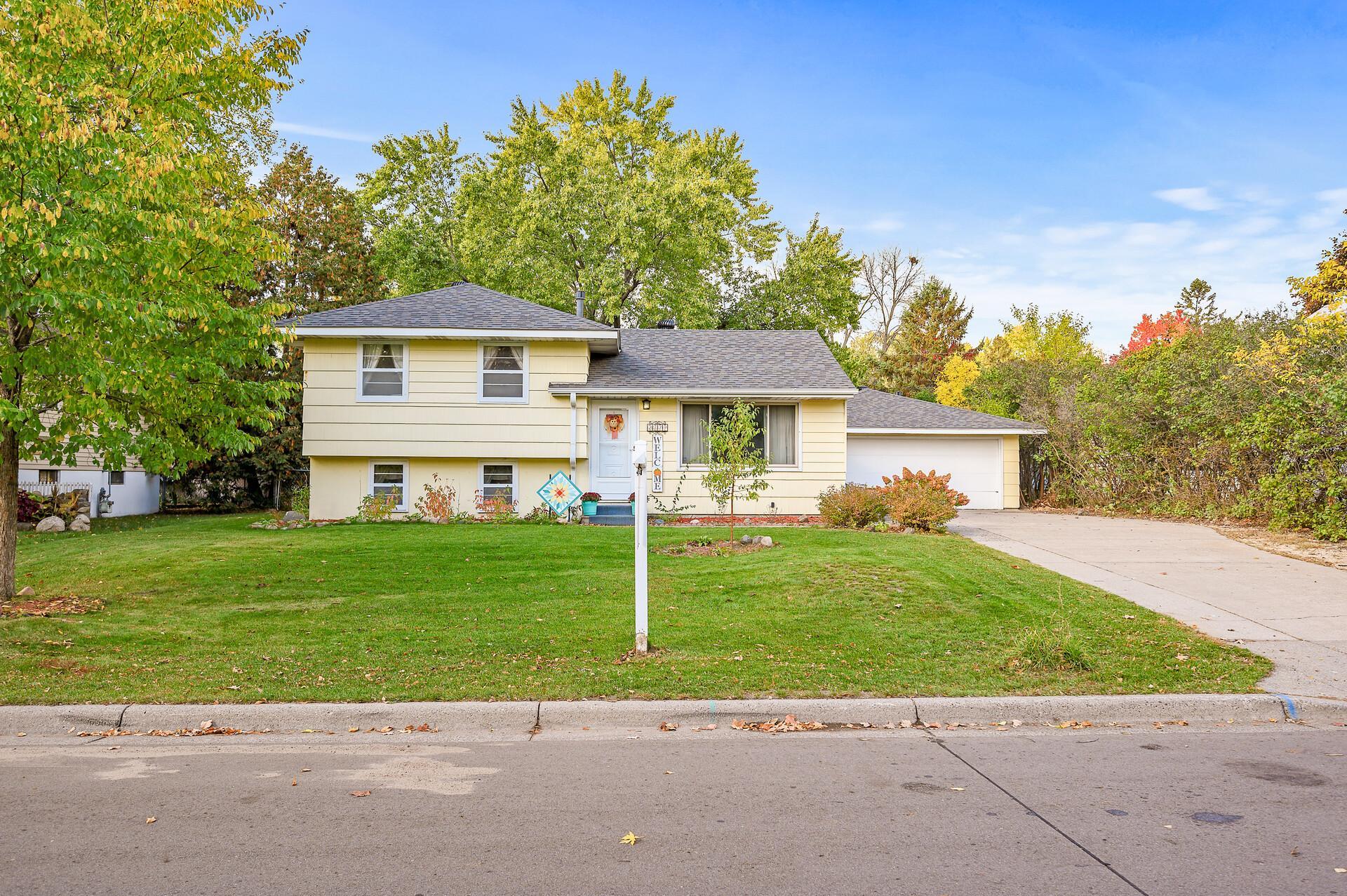View of Residential at 2530 Longview Drive, New Brighton MN 55112, New Brighton - Mike Wilen | Minnesota Team Real Estate