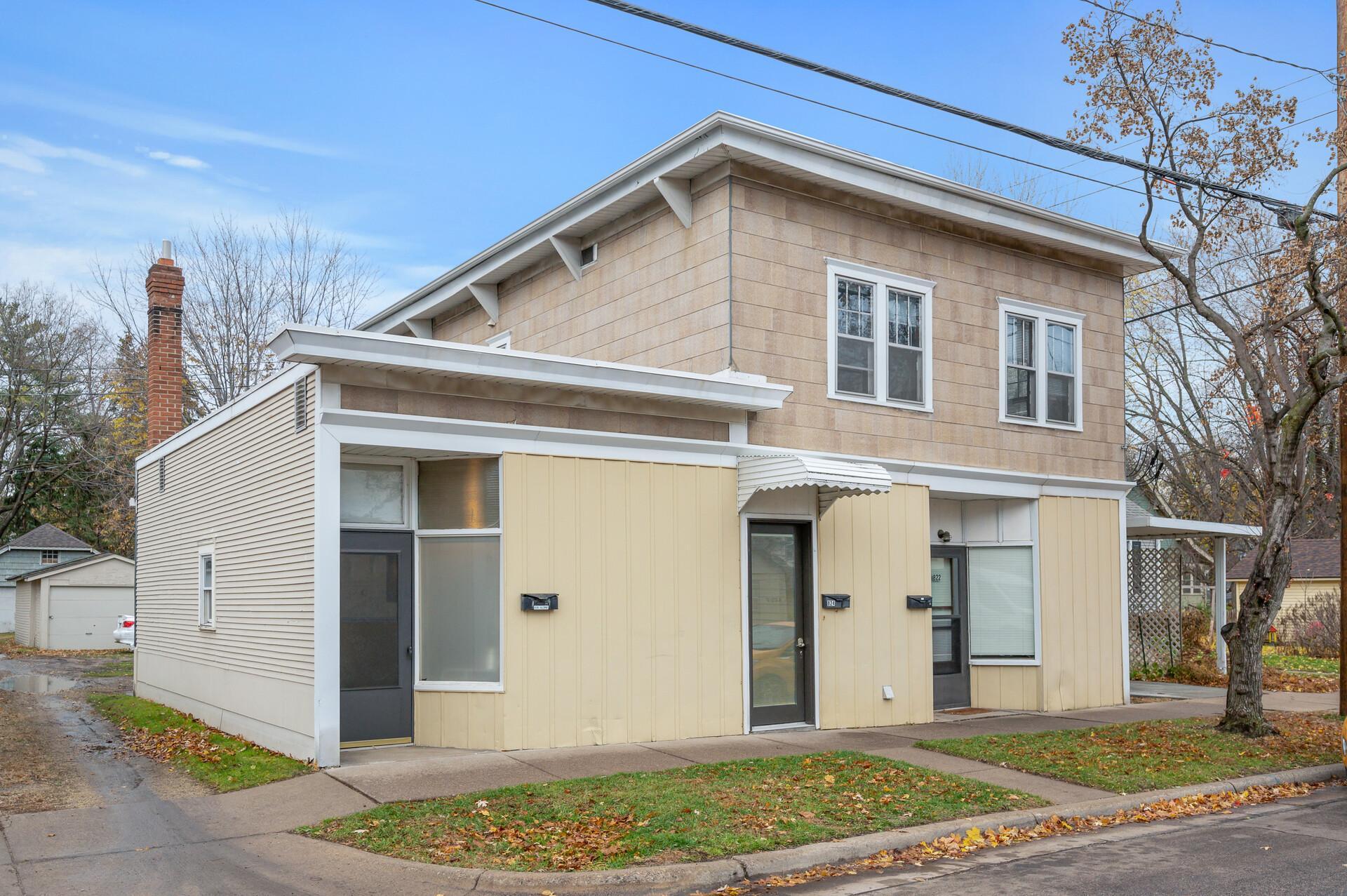 View of Residential Income at 824 Aldine Street, Saint Paul MN 55104, Saint Paul - Mike Wilen | Minnesota Team Real Estate