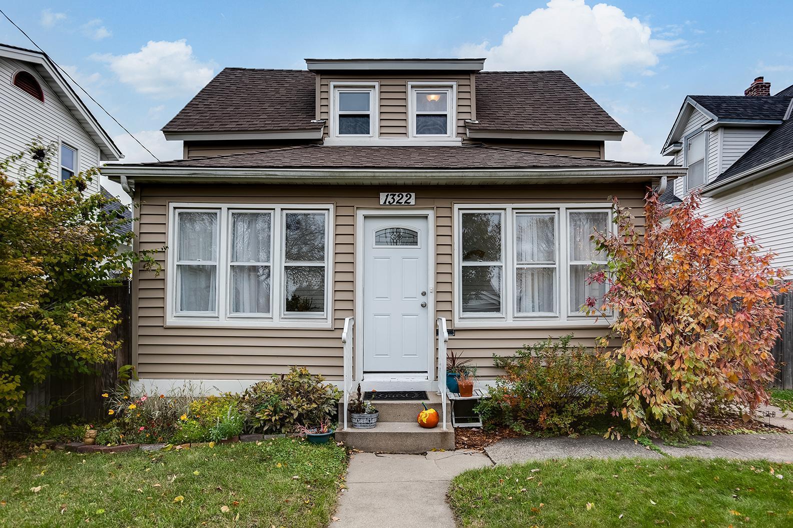 View of Residential at 1322 Vincent Avenue, Minneapolis MN 55411, Minneapolis - Mike Wilen | Minnesota Team Real Estate