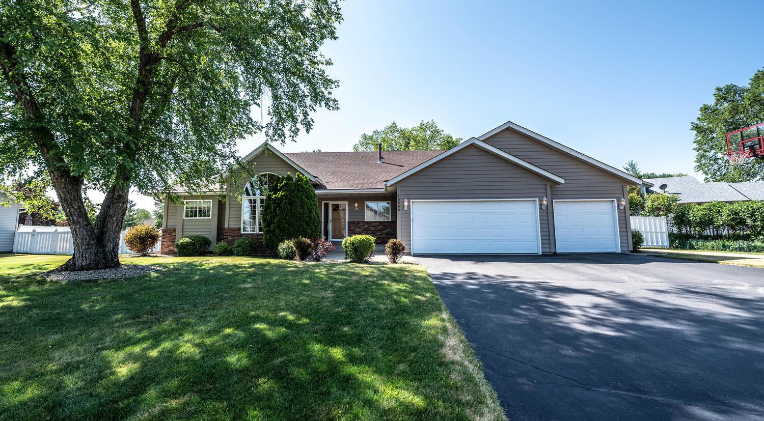 View of Residential at 10968 203rd Street, Lakeville MN 55044, Lakeville - Mike Wilen | Minnesota Team Real Estate