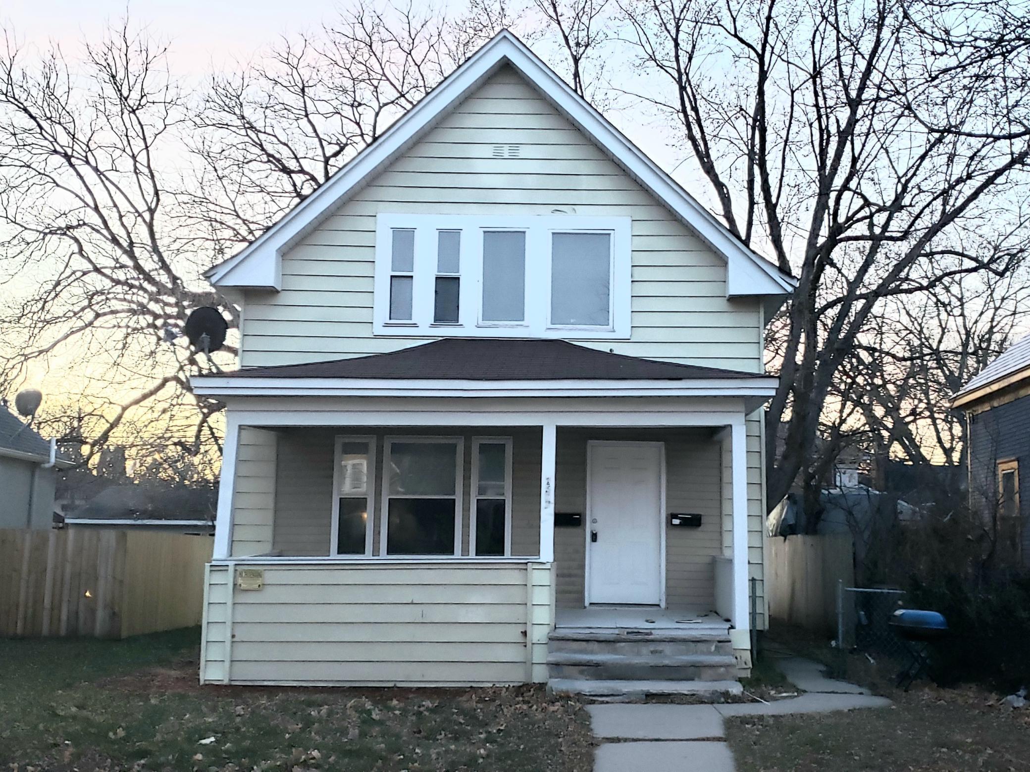 View of Residential Income at 1507 Newton Avenue, Minneapolis MN 55411, Minneapolis - Mike Wilen | Minnesota Team Real Estate