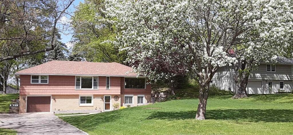 View of Residential at 13504 Jeffry Way, Minnetonka MN 55305, Minnetonka - Mike Wilen | Minnesota Team Real Estate