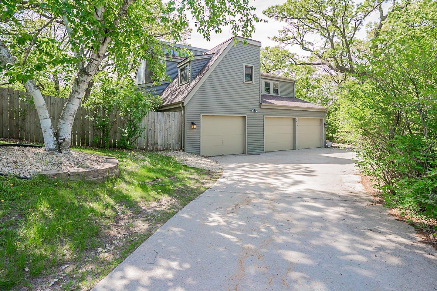 View of Residential at 8680 Hunters Way, Apple Valley MN 55124, Apple Valley - Mike Wilen | Minnesota Team Real Estate