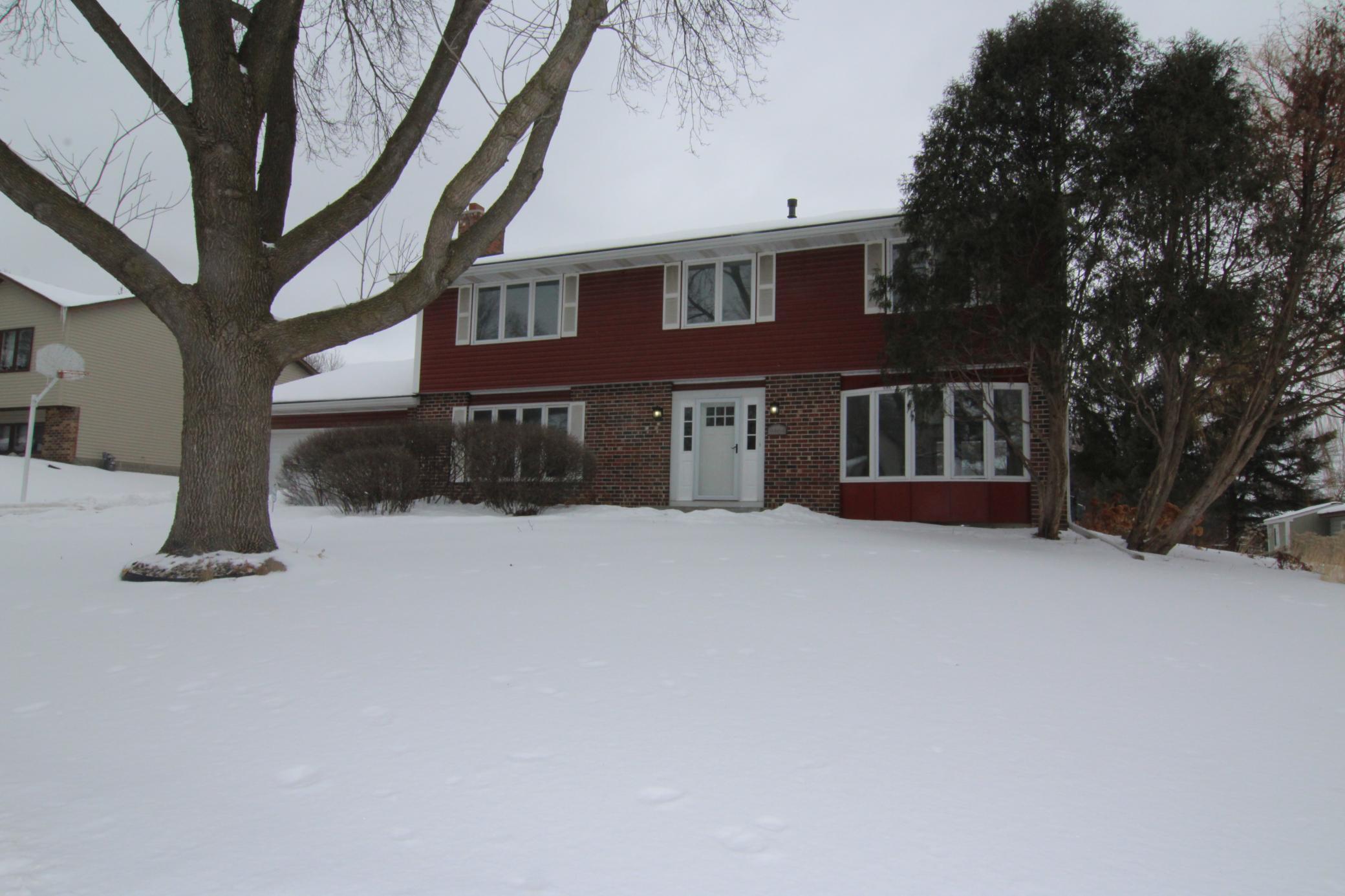 View of Residential at 9464 Wentlock Road, Woodbury MN 55125, Woodbury - Mike Wilen | Minnesota Team Real Estate