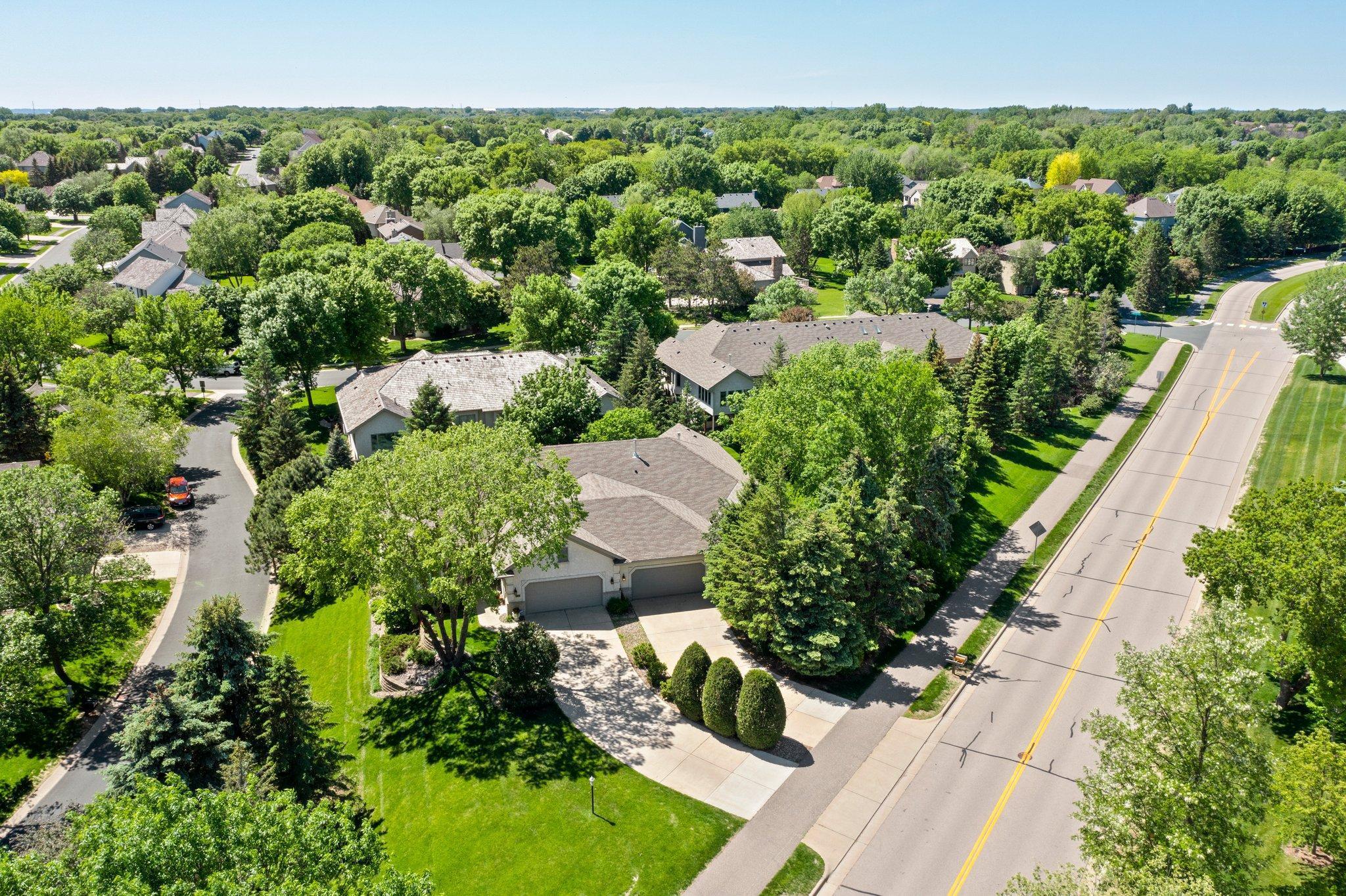 View of Residential at 10330 Hennepin Town Road, Eden Prairie MN 55437, Eden Prairie - Mike Wilen | Minnesota Team Real Estate