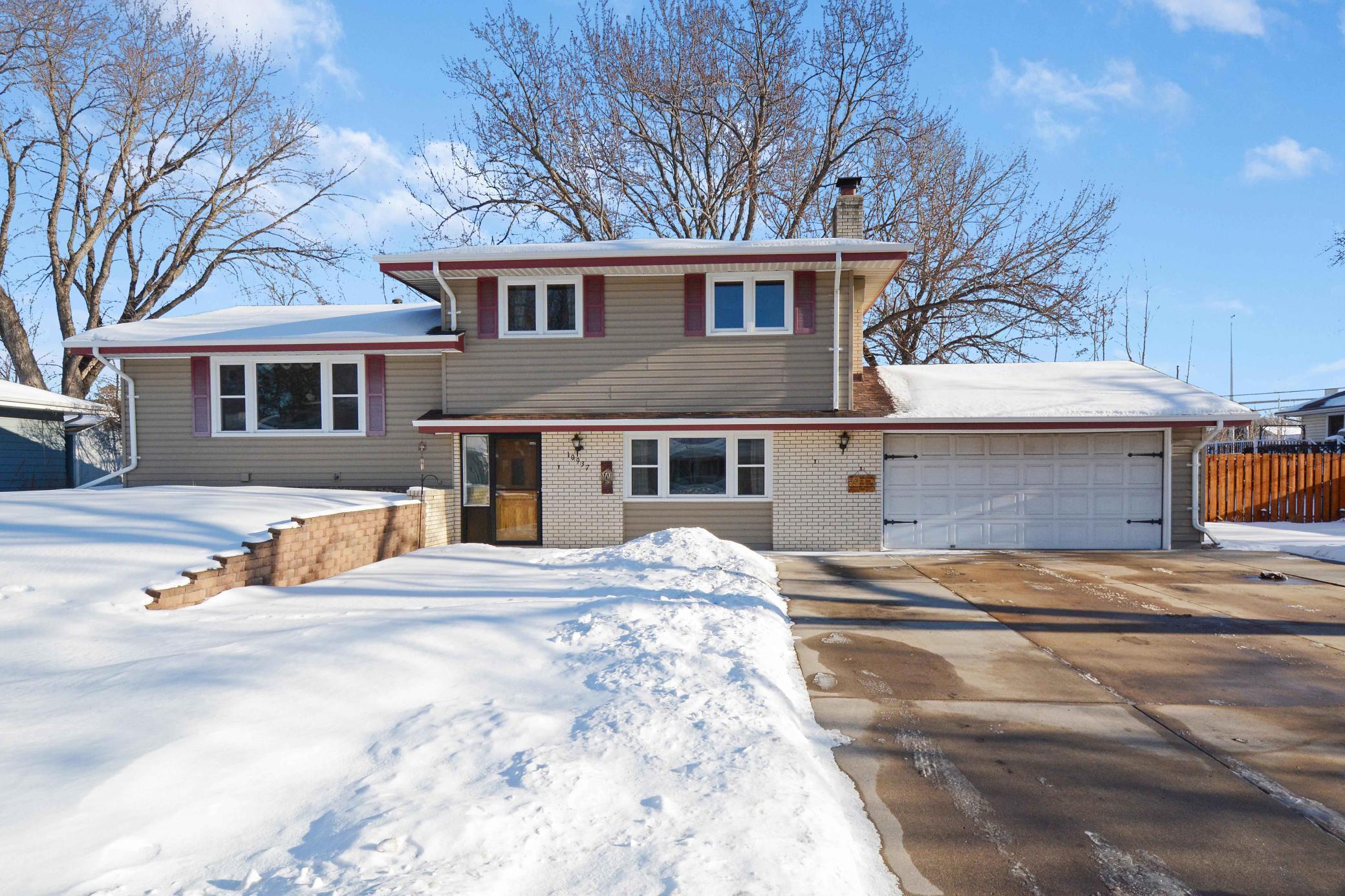 View of Residential at 10937 Southview Drive, Burnsville MN 55337, Burnsville - Mike Wilen | Minnesota Team Real Estate