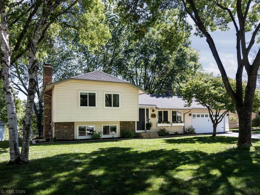 View of Residential at 10321 Decatur Avenue, Bloomington MN 55438, Bloomington - Mike Wilen | Minnesota Team Real Estate