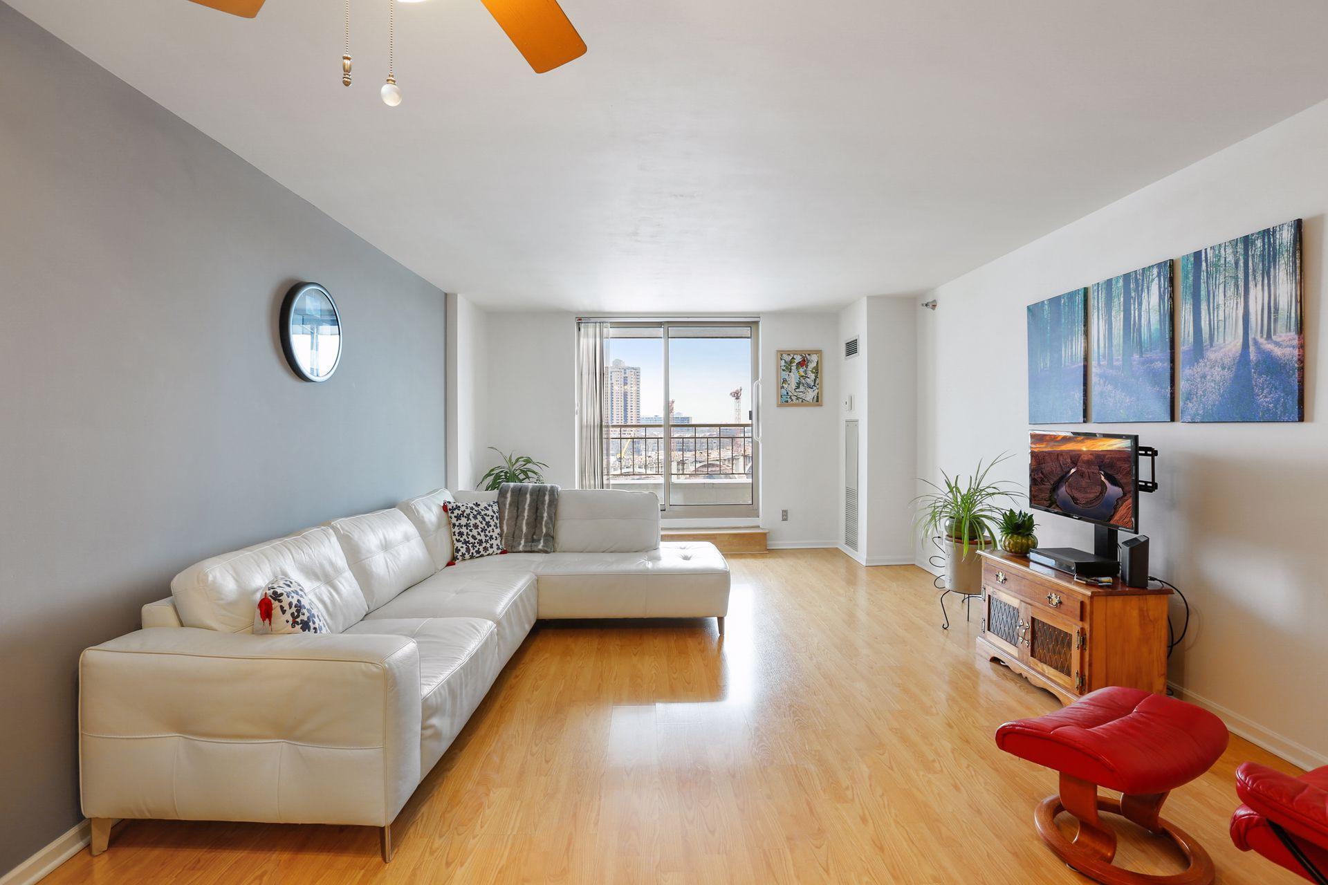 View of Residential at 401 1st Street #717, Minneapolis MN 55401, Minneapolis - Mike Wilen | Minnesota Team Real Estate
