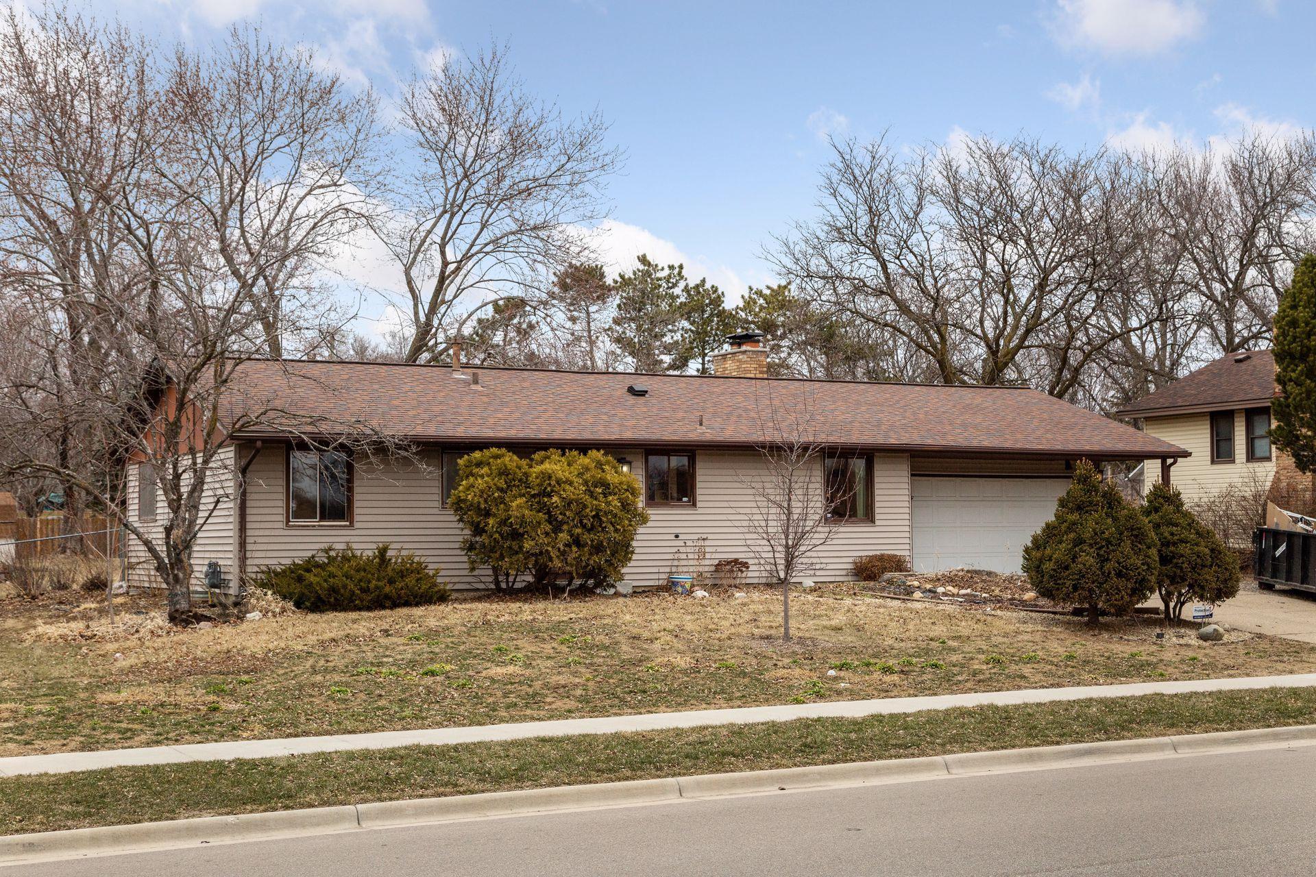View of Residential at 1041 Baldwin Drive, Apple Valley MN 55124, Apple Valley - Mike Wilen | Minnesota Team Real Estate