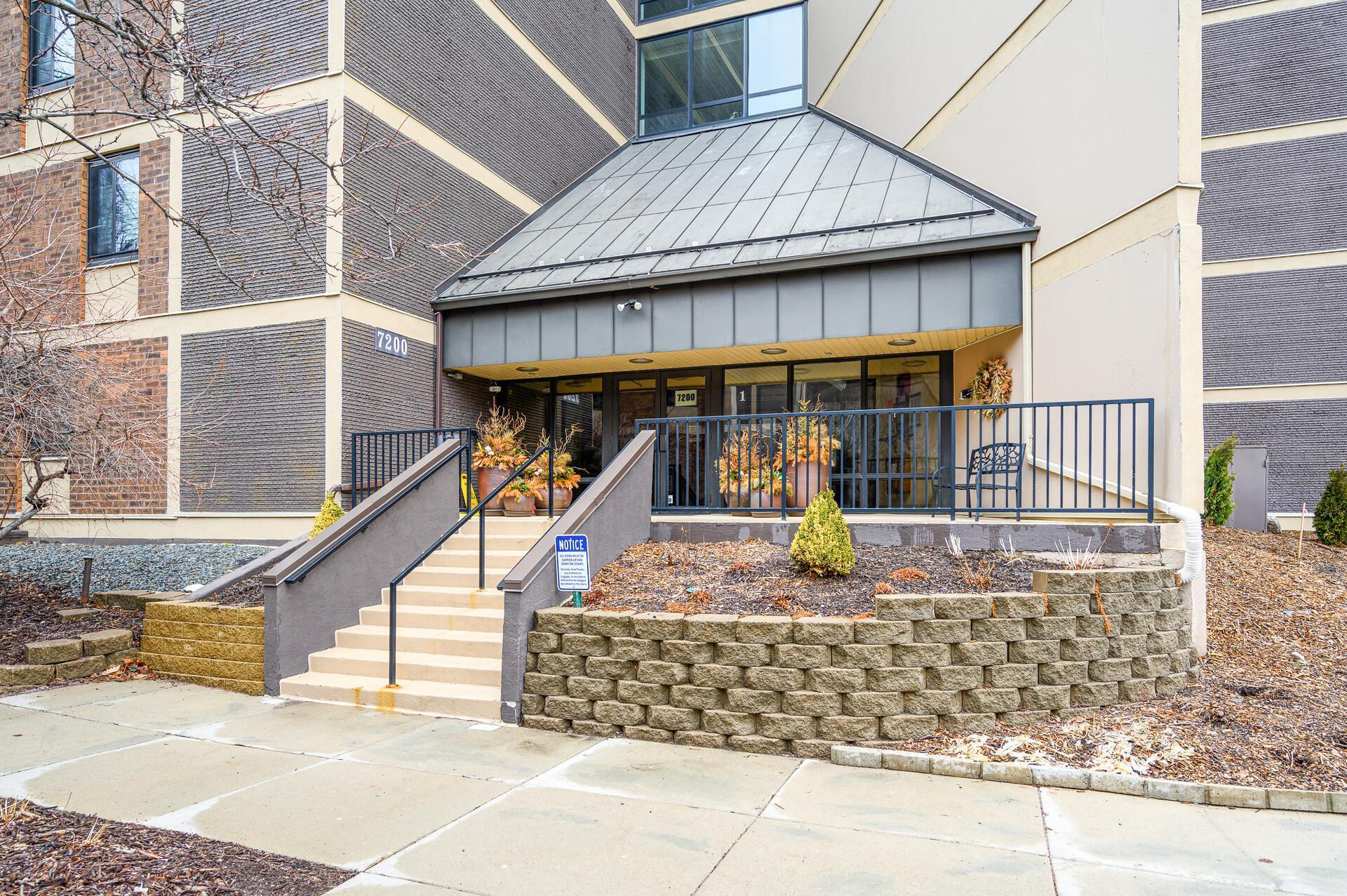 View of Residential at 7200 York Avenue #305, Edina MN 55435, Edina - Mike Wilen | Minnesota Team Real Estate