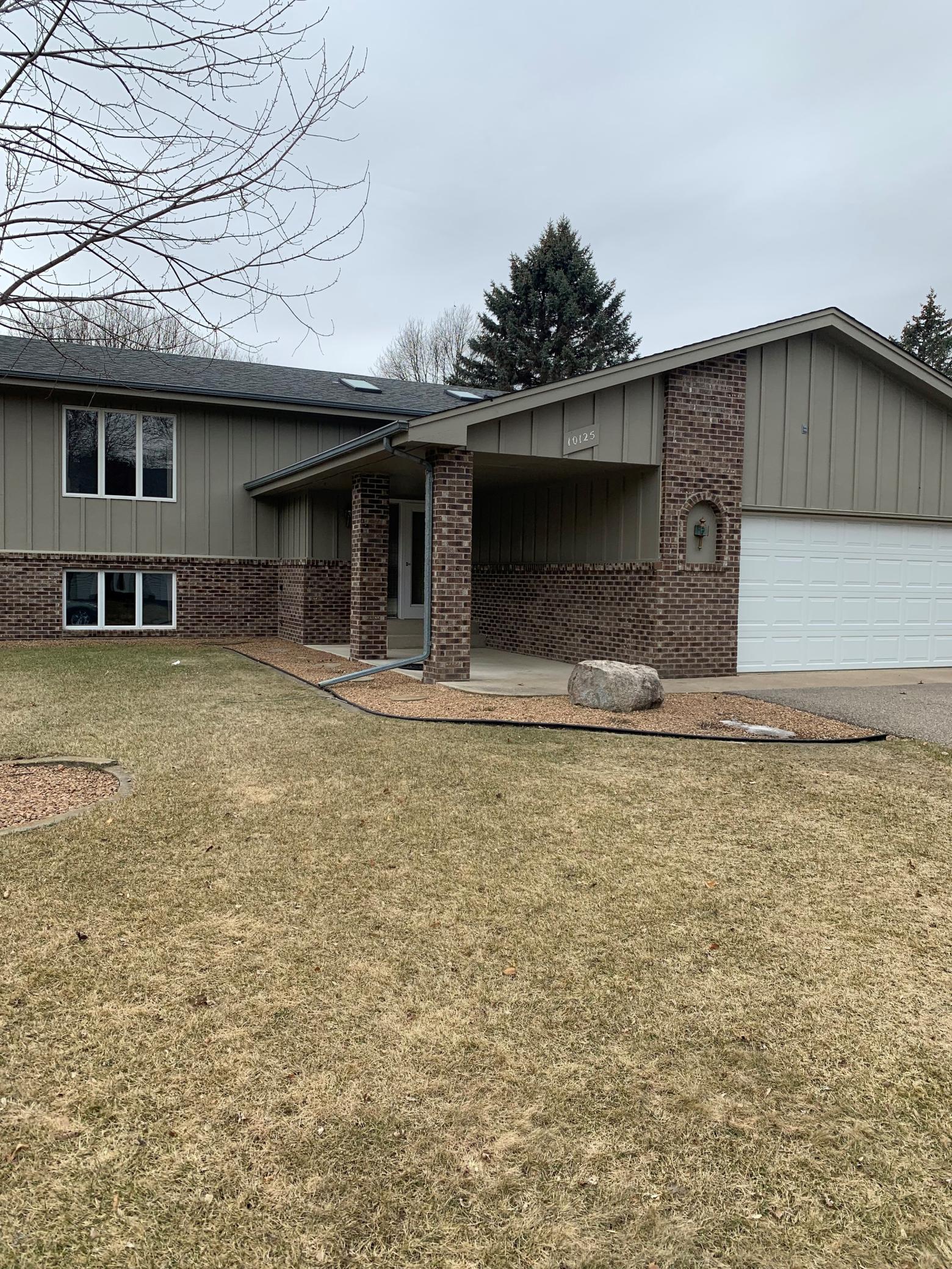 View of Residential at 10125 Buckingham Drive, Eden Prairie MN 55347, Eden Prairie - Mike Wilen | Minnesota Team Real Estate
