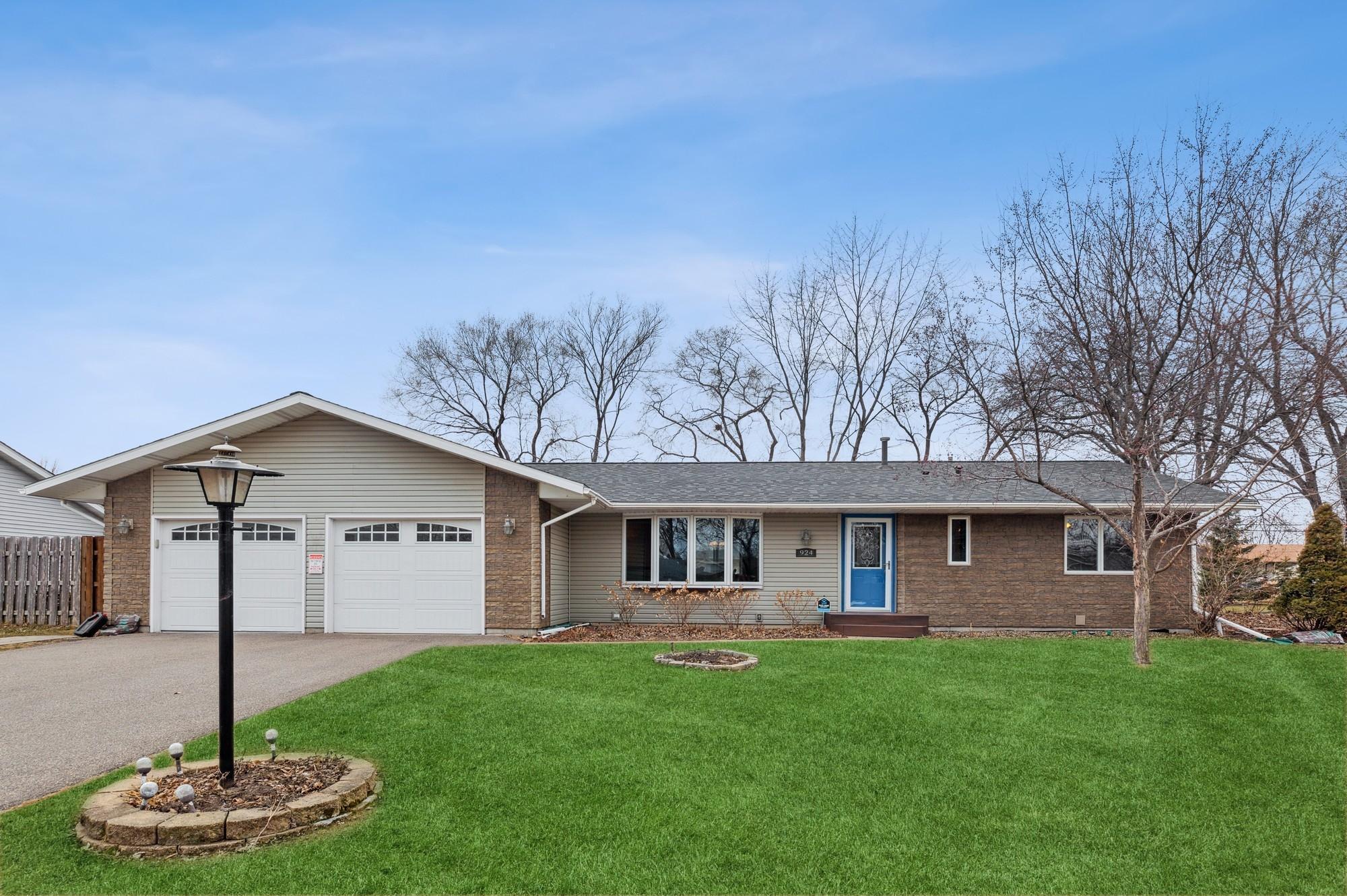 View of Residential at 924 Beacon Lane, Apple Valley MN 55124, Apple Valley - Mike Wilen | Minnesota Team Real Estate