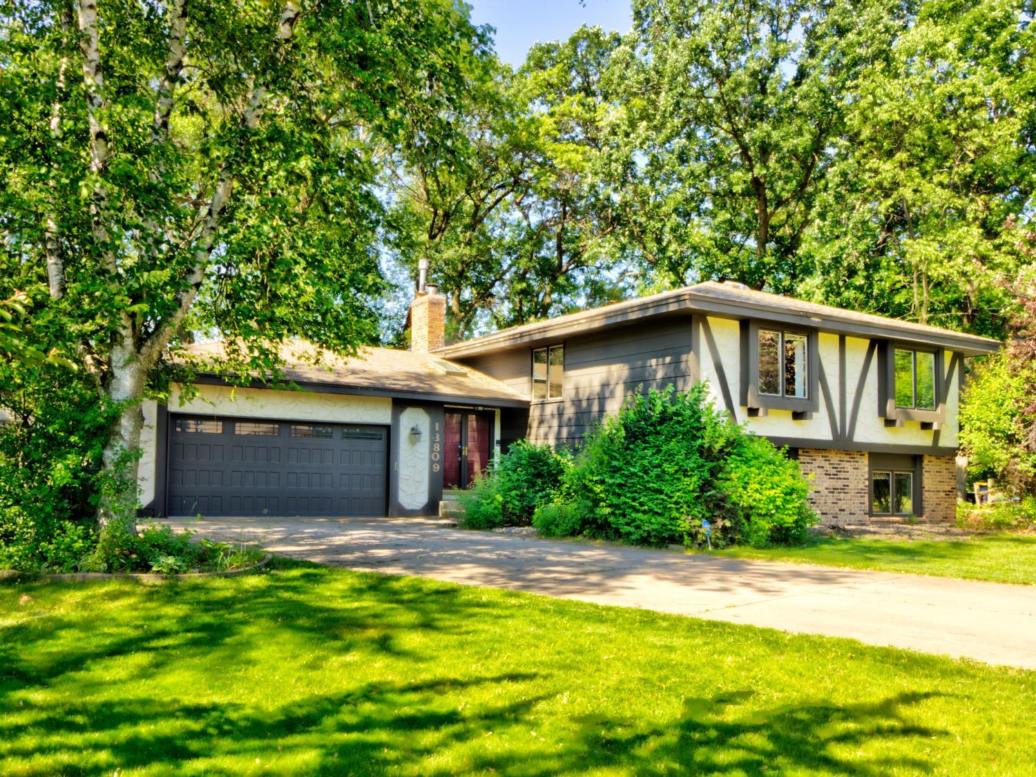 View of Residential at 13809 Holyoke Path, Apple Valley MN 55124, Apple Valley - Mike Wilen | Minnesota Team Real Estate