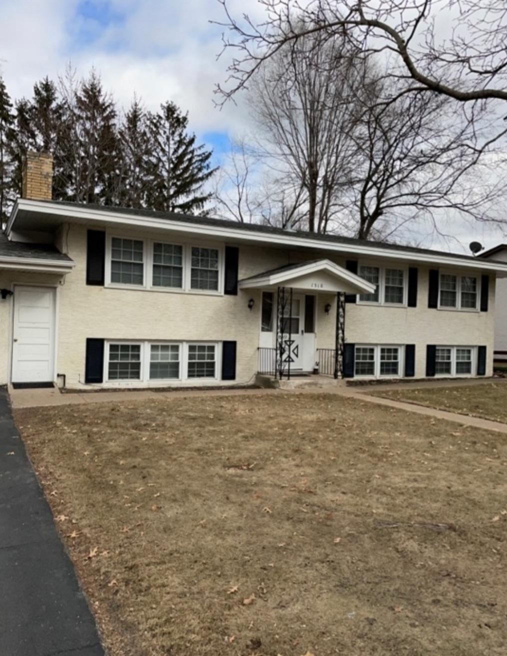 View of Residential Income at 1318 8th Avenue, Anoka MN 55303, Anoka - Mike Wilen | Minnesota Team Real Estate
