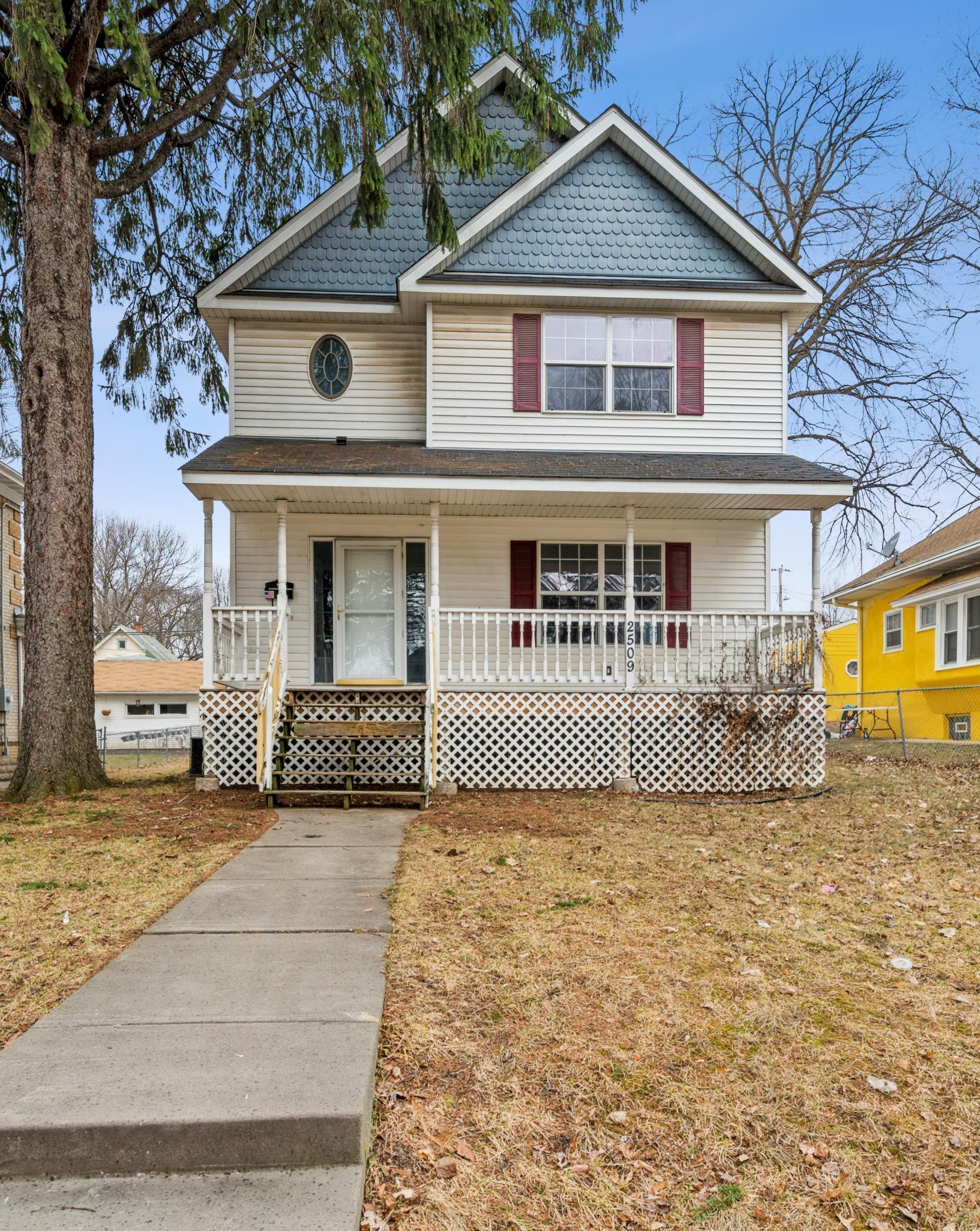 View of Residential at 2509 Thomas Avenue, Minneapolis MN 55411, Minneapolis - Mike Wilen | Minnesota Team Real Estate