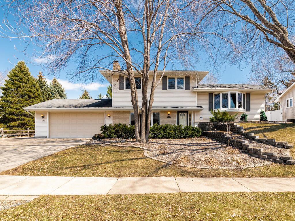 View of Residential at 11201 River Hills Drive, Burnsville MN 55088, Burnsville - Mike Wilen | Minnesota Team Real Estate