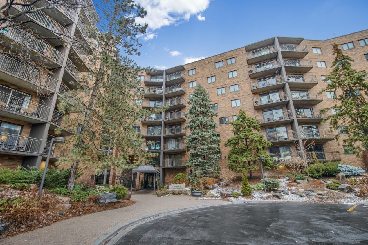 View of Residential at 210 Grant Street #101, Minneapolis MN 55403, Minneapolis - Mike Wilen | Minnesota Team Real Estate
