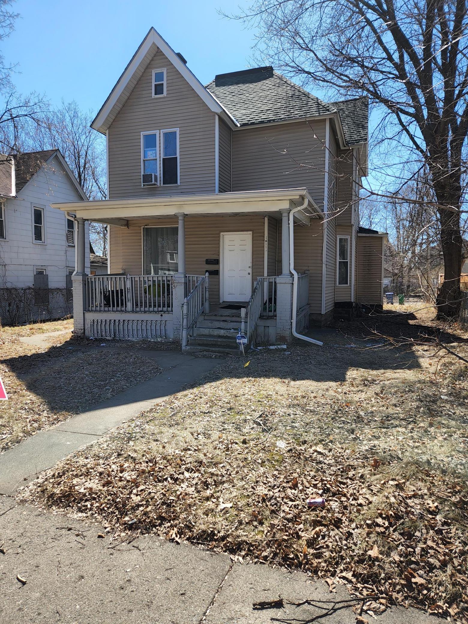 View of Residential Income at 1611 Hillside Avenue, Minneapolis MN 55411, Minneapolis - Mike Wilen | Minnesota Team Real Estate