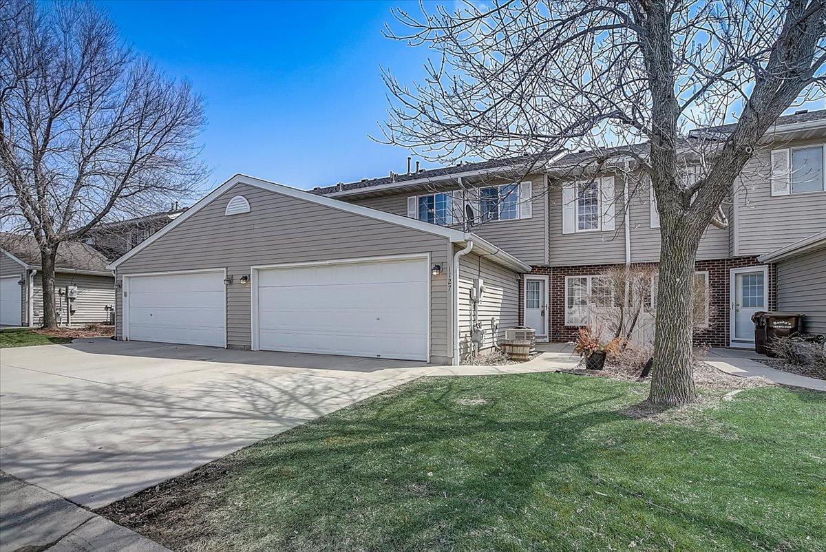 View of Residential at 1127 Primrose Lane, Waconia MN 55387, Waconia - Mike Wilen | Minnesota Team Real Estate