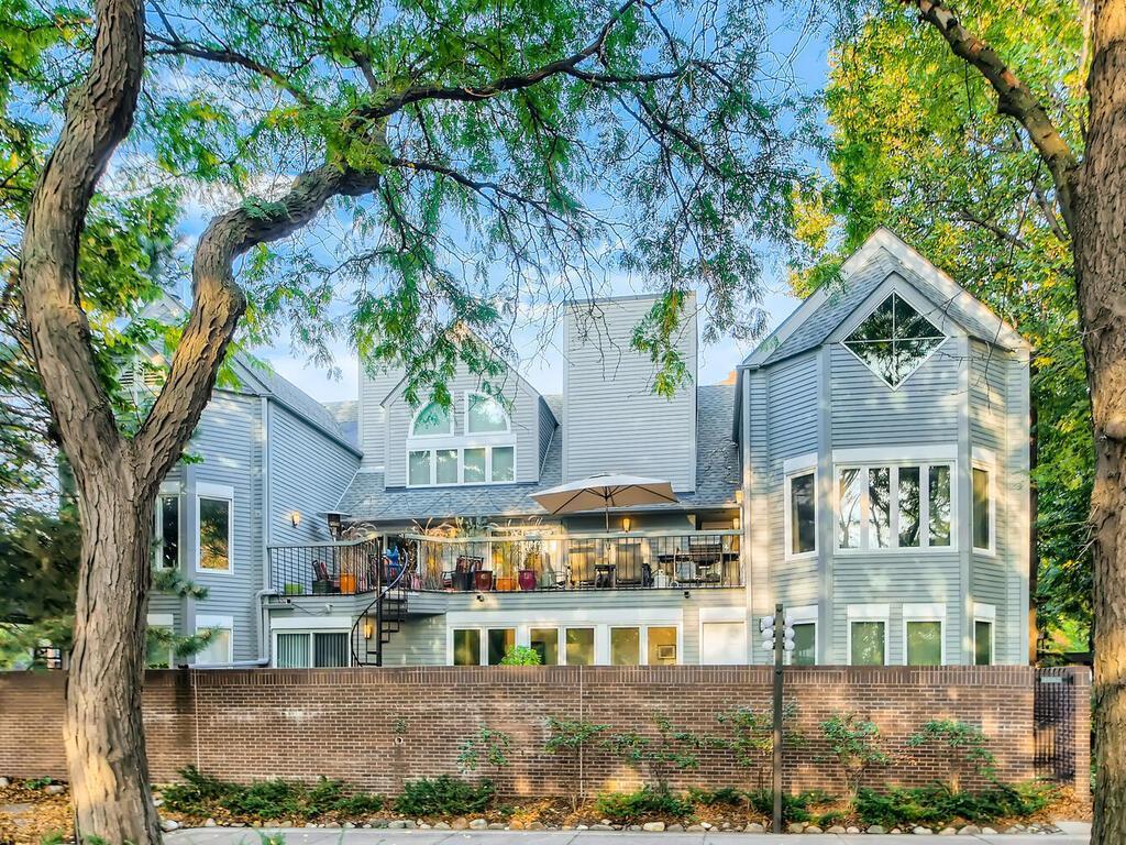 View of Residential at 2 Greenway Gables, Minneapolis MN 55403, Minneapolis - Mike Wilen | Minnesota Team Real Estate