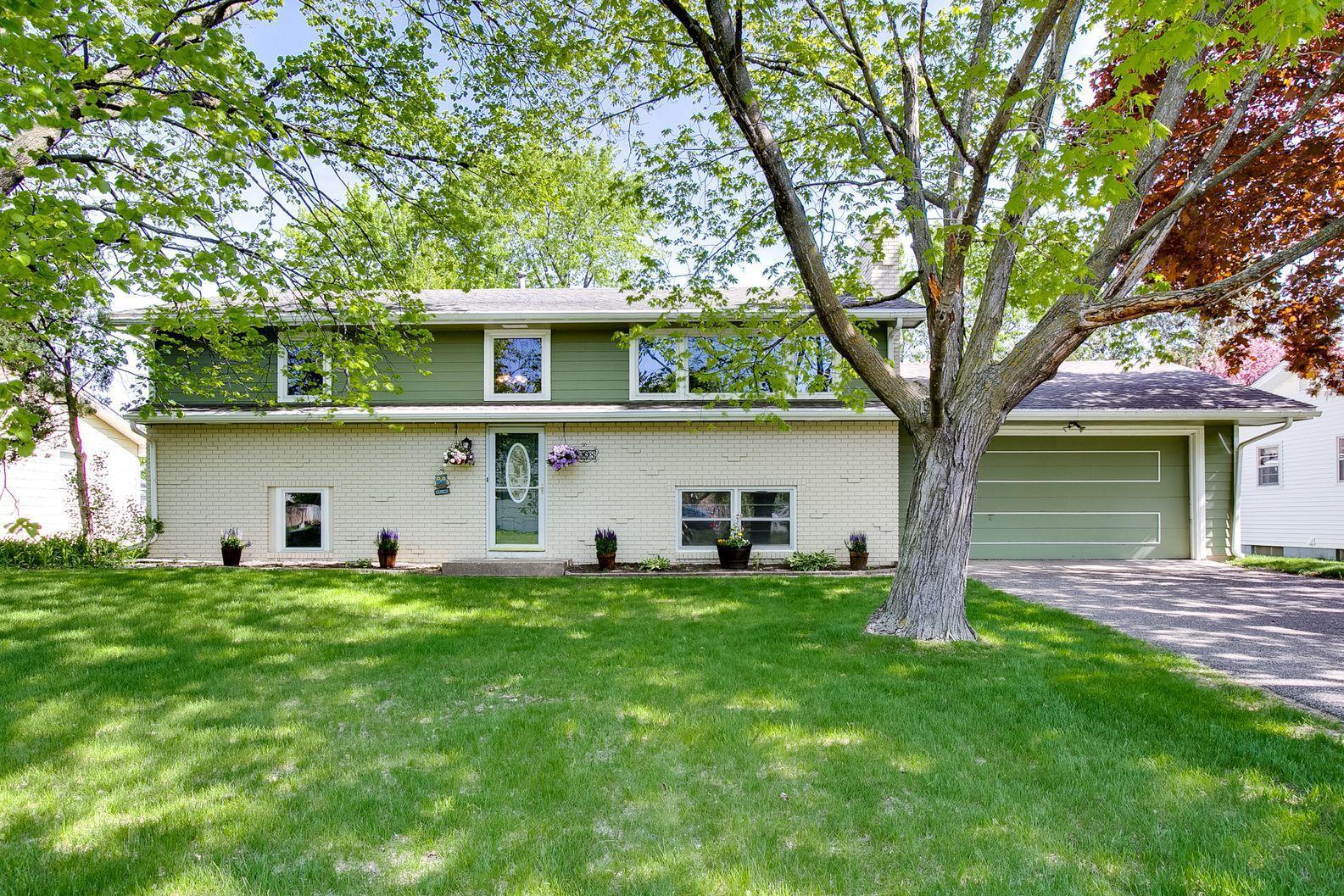 View of Residential at 8008 50th Avenue, New Hope MN 55428, New Hope - Mike Wilen | Minnesota Team Real Estate