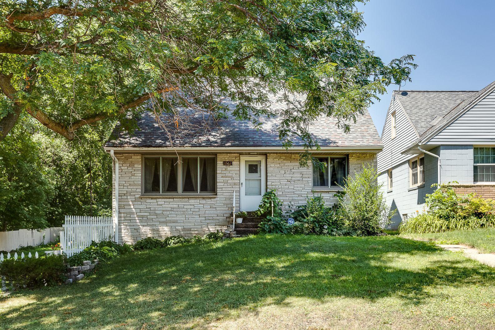 View of Residential at 1361 Woodbridge Street, Saint Paul MN 55117, Saint Paul - Mike Wilen | Minnesota Team Real Estate