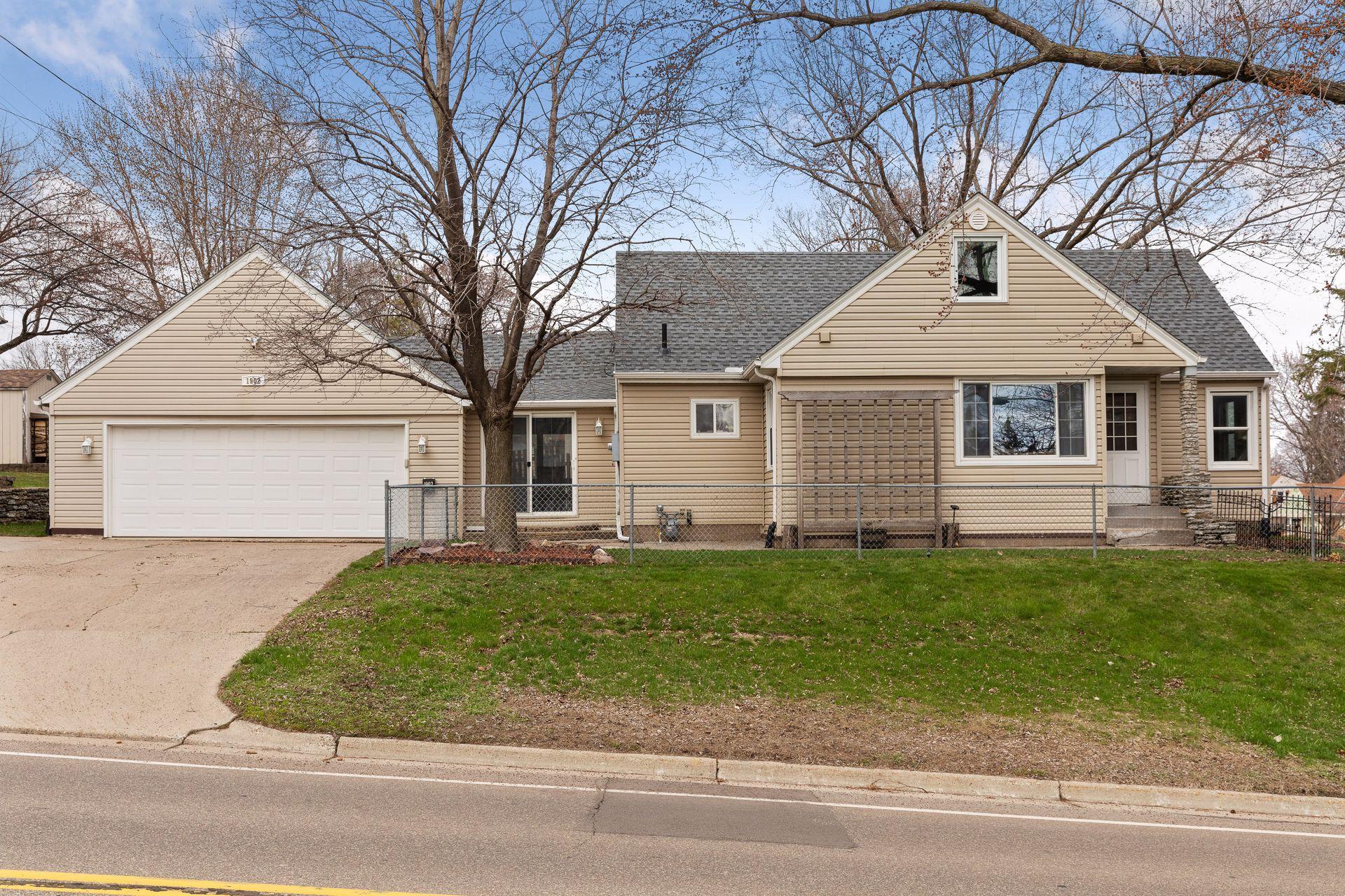 View of Residential at 1902 Wentworth Avenue, South Saint Paul MN 55075, South Saint Paul - Mike Wilen | Minnesota Team Real Estate