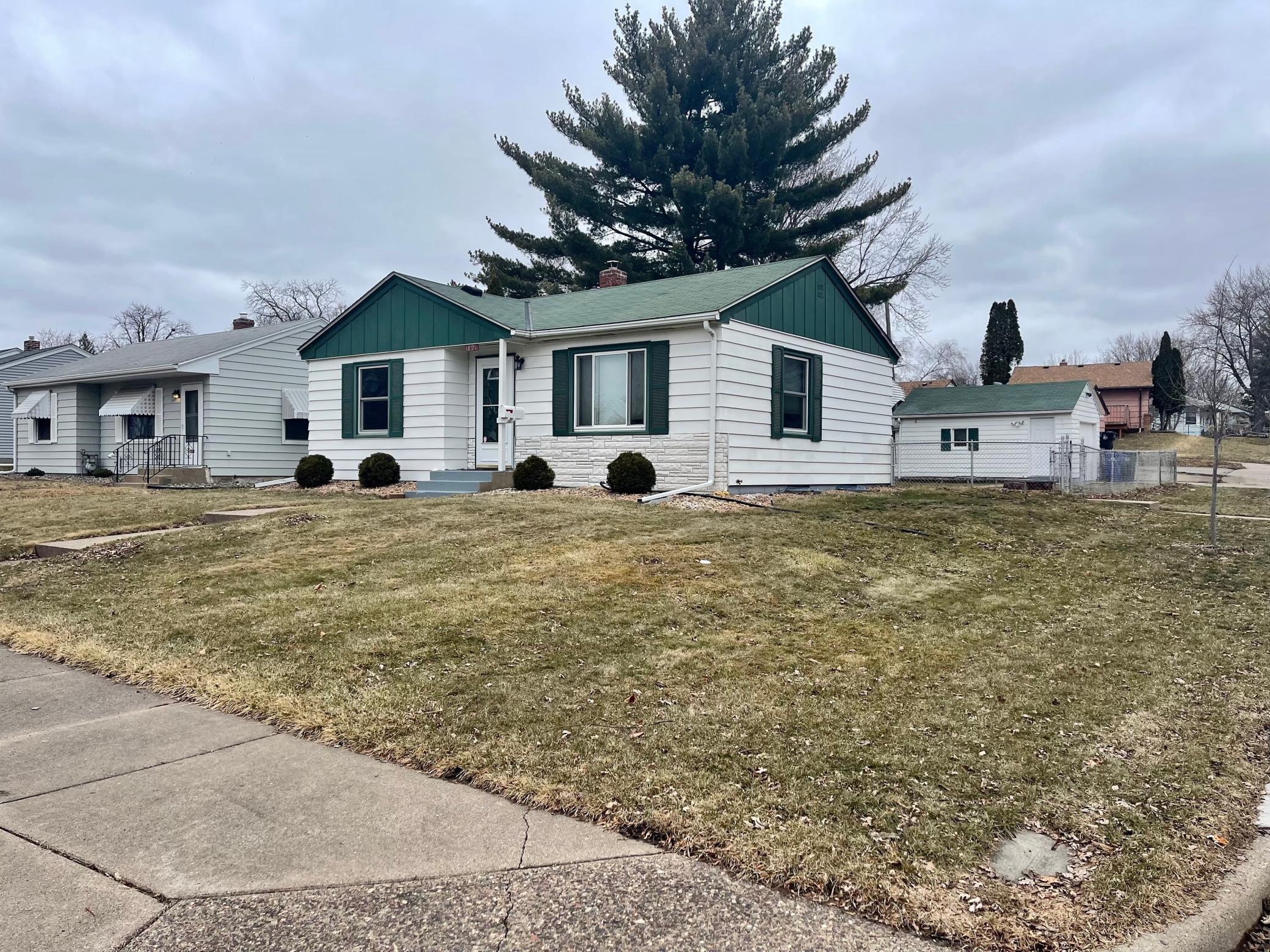 View of Residential at 1895 Iowa Avenue, Saint Paul MN 55119, Saint Paul - Mike Wilen | Minnesota Team Real Estate