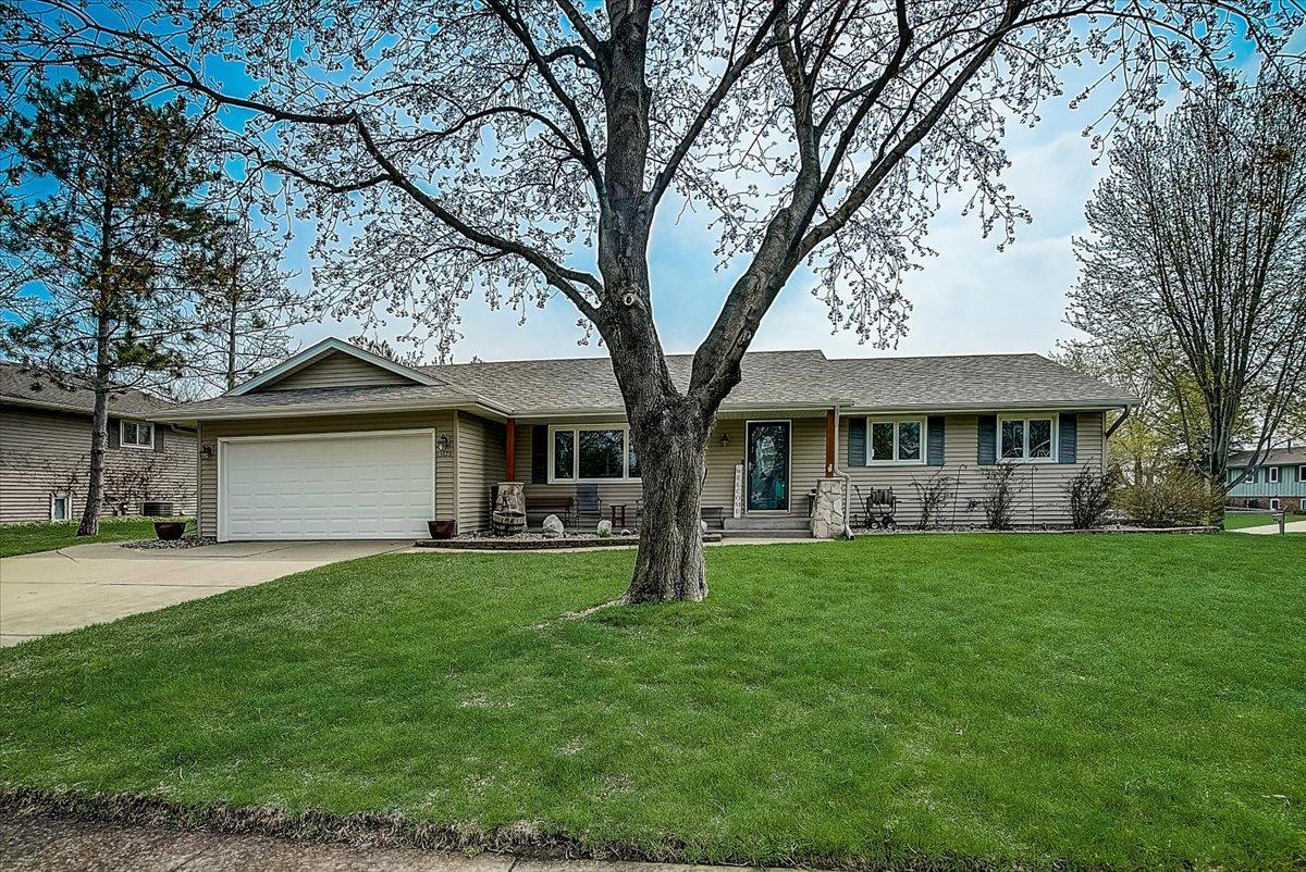 View of Residential at 13676 Findlay Avenue, Apple Valley MN 55124, Apple Valley - Mike Wilen | Minnesota Team Real Estate