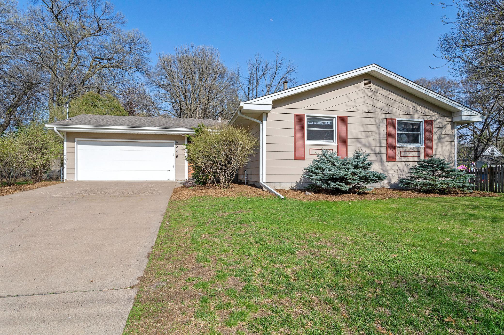 View of Residential at 6945 Knollwood Drive, Mounds View MN 55112, Mounds View - Mike Wilen | Minnesota Team Real Estate