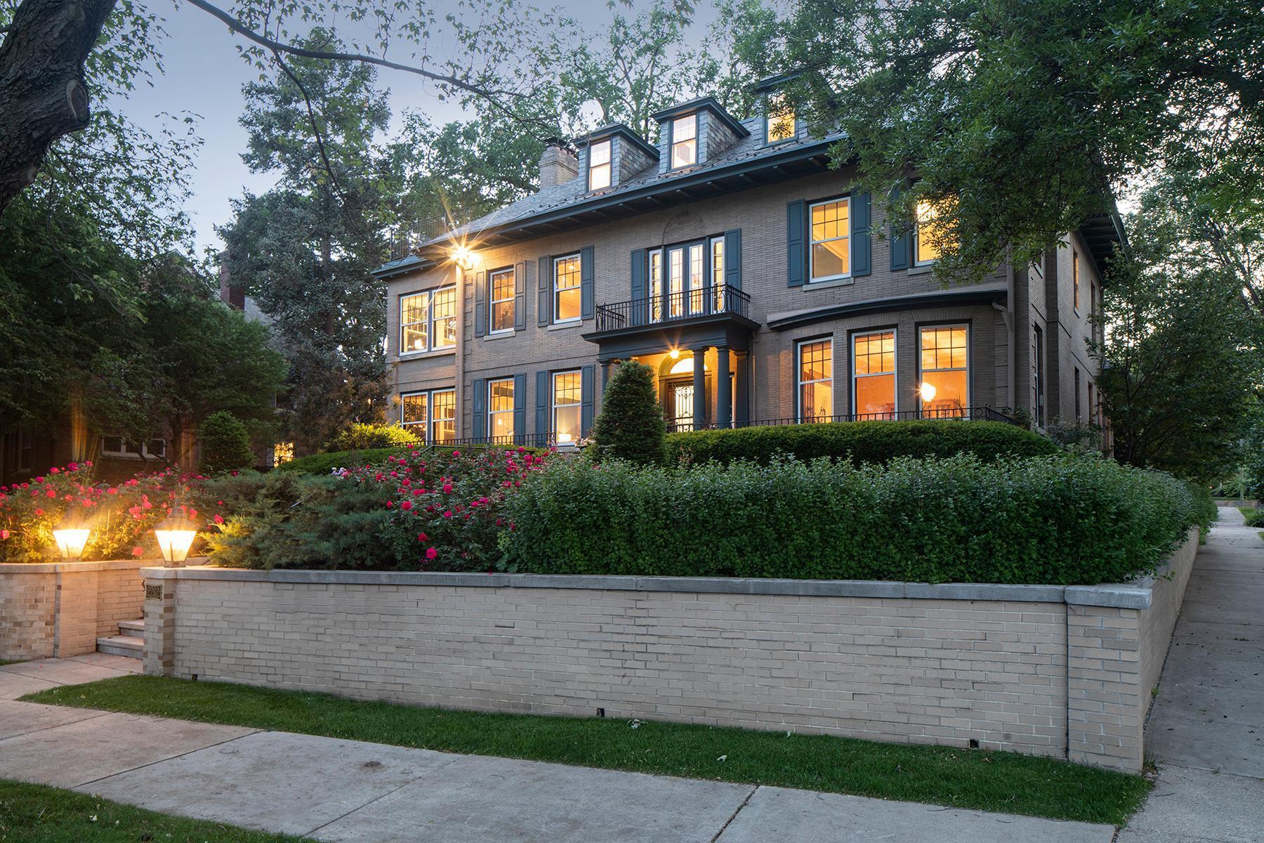 View of Residential at 2262 Lake Of The Isles Parkway, Minneapolis MN 55405, Minneapolis - Mike Wilen | Minnesota Team Real Estate
