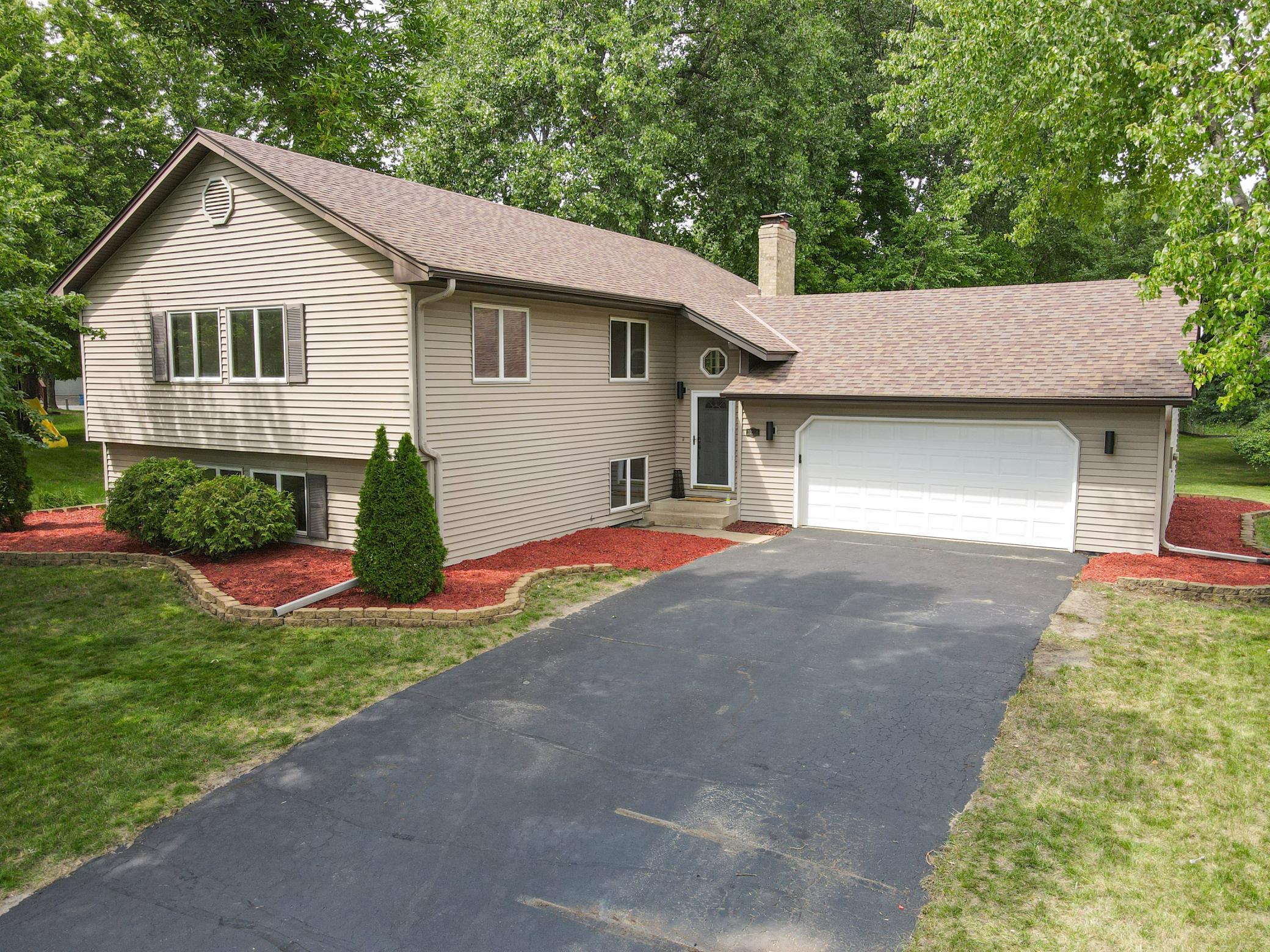 View of Residential at 10350 Buckingham Drive, Eden Prairie MN 55347, Eden Prairie - Mike Wilen | Minnesota Team Real Estate