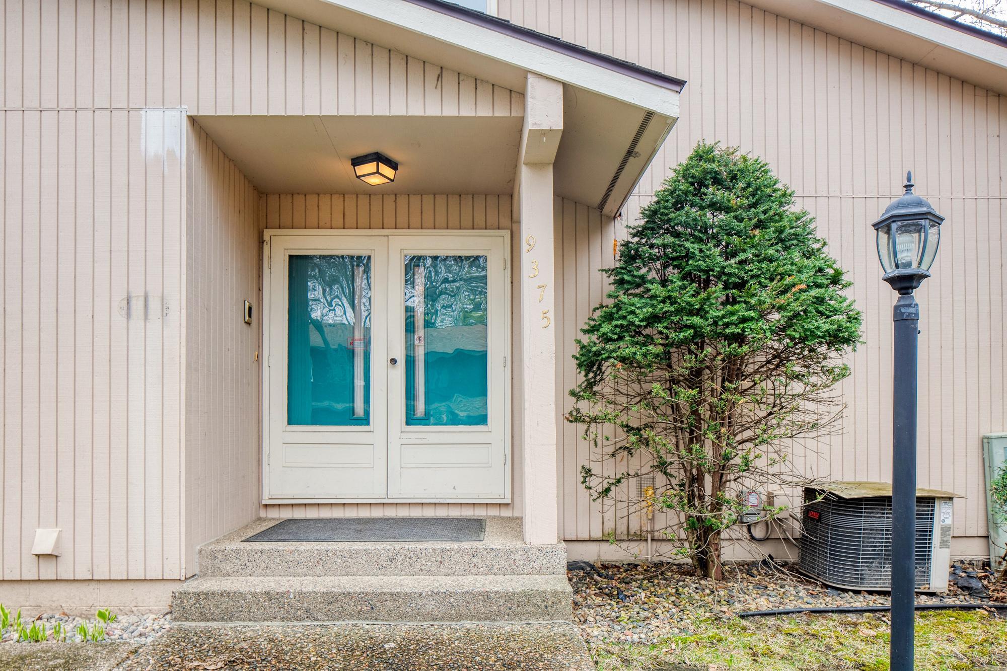 View of Residential at 9375 Nesbitt Road, Bloomington MN 55437, Bloomington - Mike Wilen | Minnesota Team Real Estate