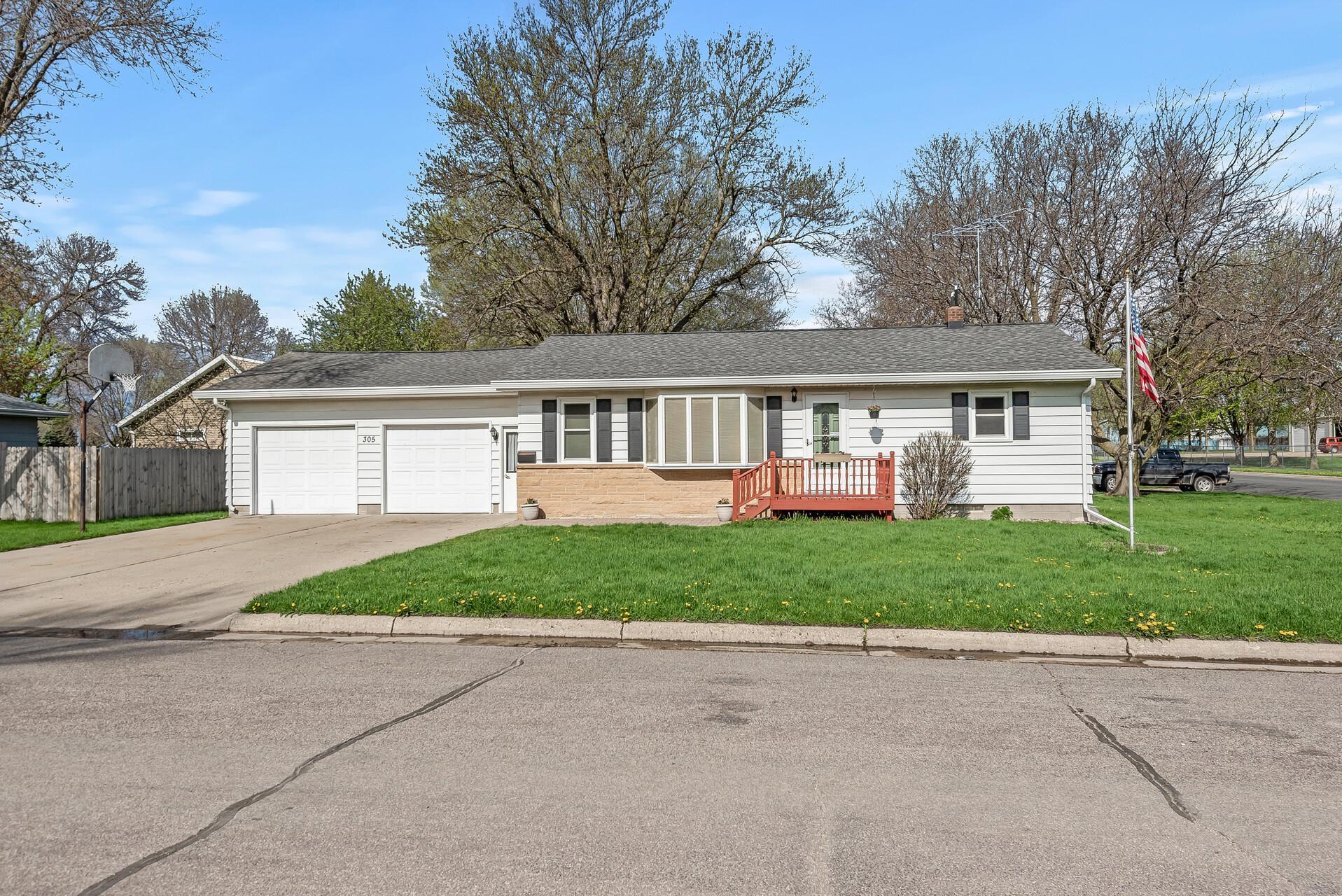 View of Residential at 305 8th Avenue, Arlington MN 55307, Arlington - Mike Wilen | Minnesota Team Real Estate