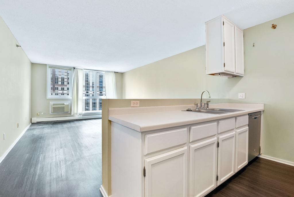 View of Residential at 433 7th Street #2019, Minneapolis MN 55415, Minneapolis - Mike Wilen | Minnesota Team Real Estate