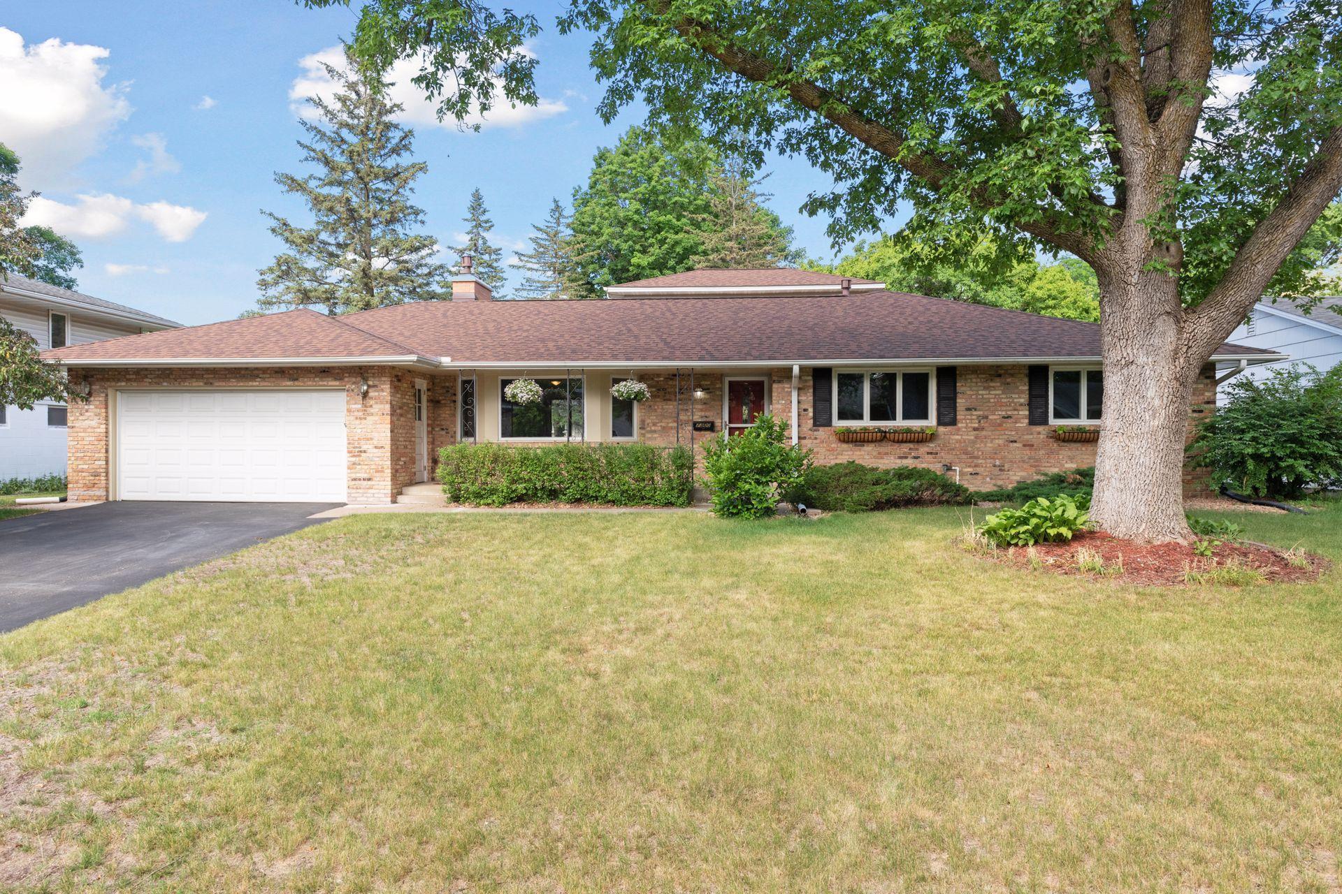View of Residential at 7300 Shore Drive, Edina MN 55435, Edina - Mike Wilen | Minnesota Team Real Estate