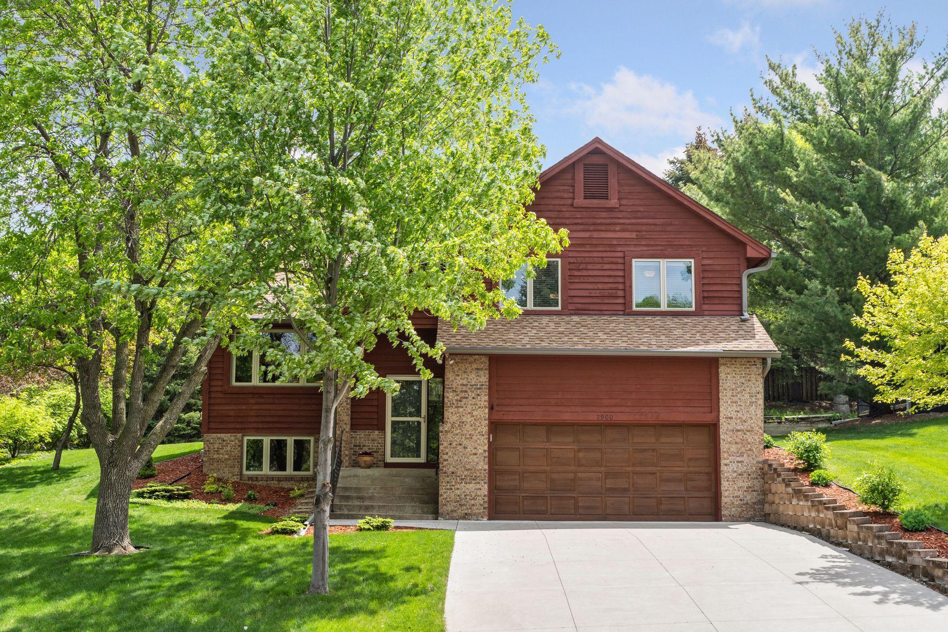 View of Residential at 7900 Kingsview Lane, Maple Grove MN 55311, Maple Grove - Mike Wilen | Minnesota Team Real Estate