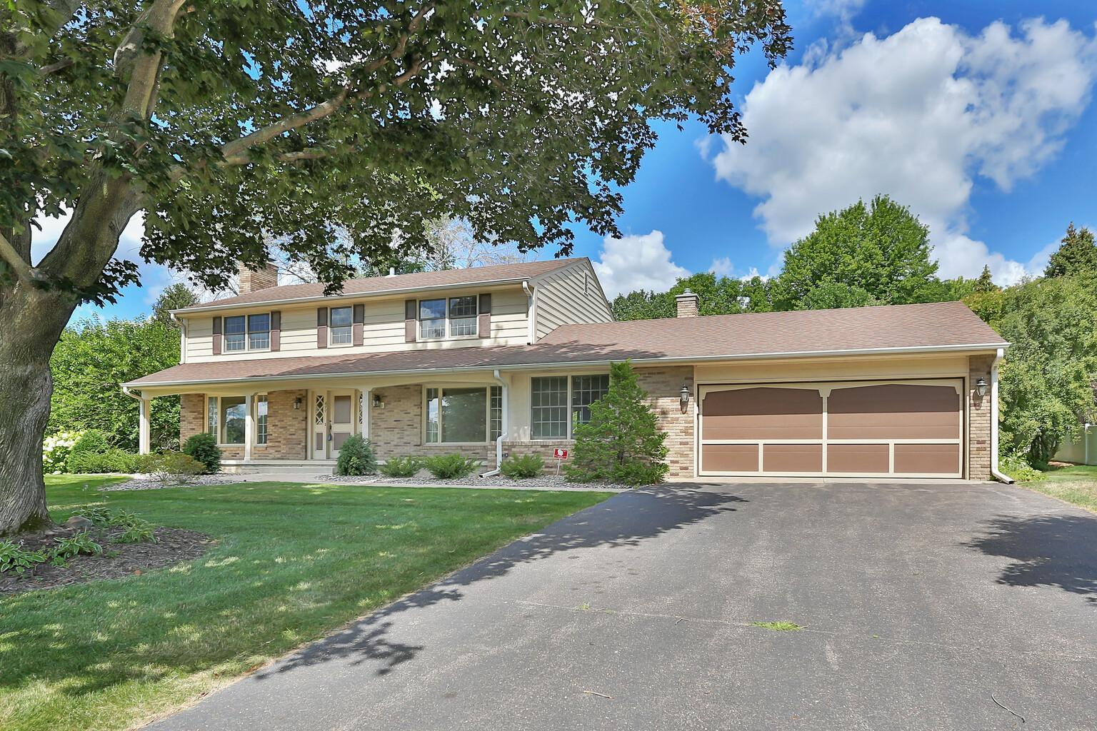 View of Residential at 677 Arcadia Drive, Mendota Heights MN 55118, Mendota Heights - Mike Wilen | Minnesota Team Real Estate